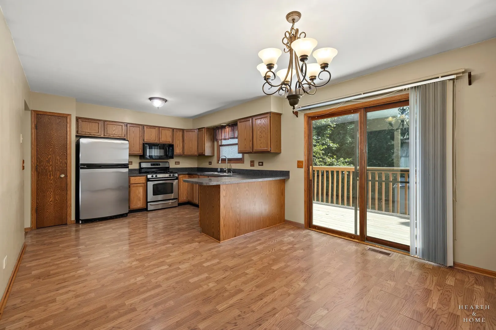 558 Barbary Lane IL