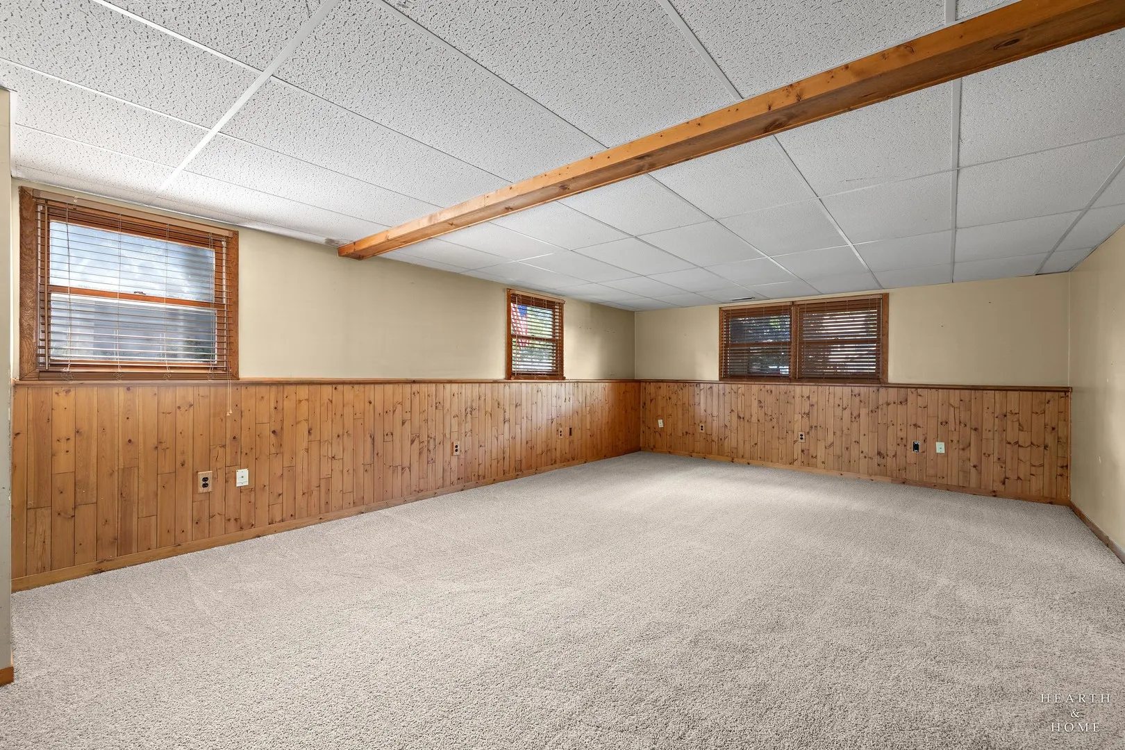 558 Barbary Lane IL
