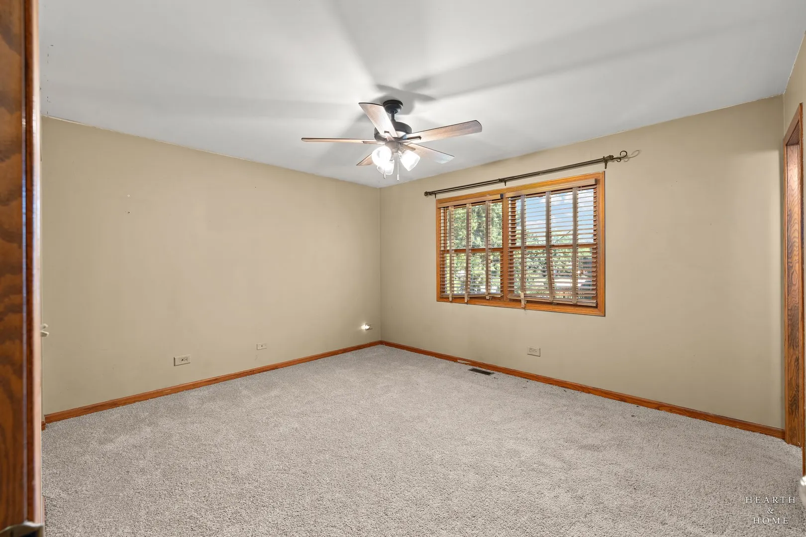 558 Barbary Lane IL