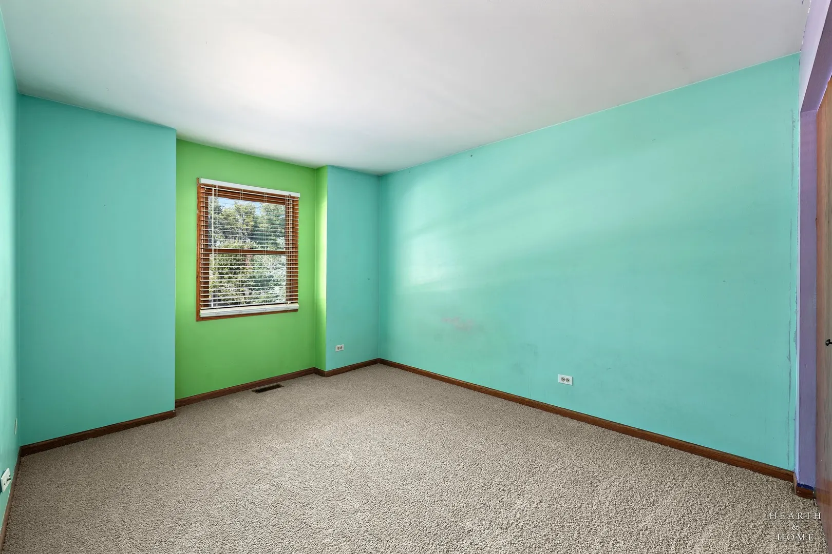 558 Barbary Lane IL