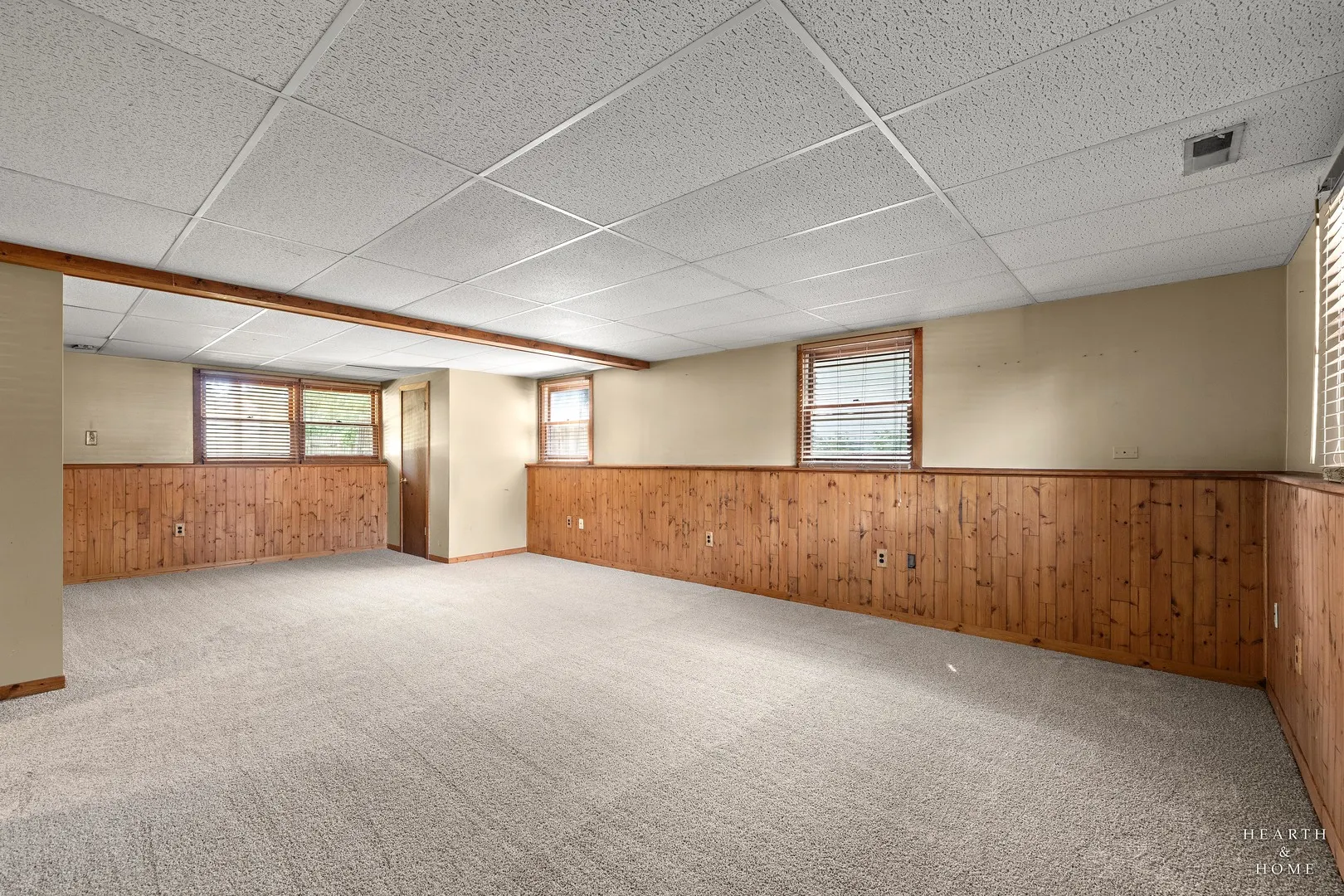 558 Barbary Lane IL