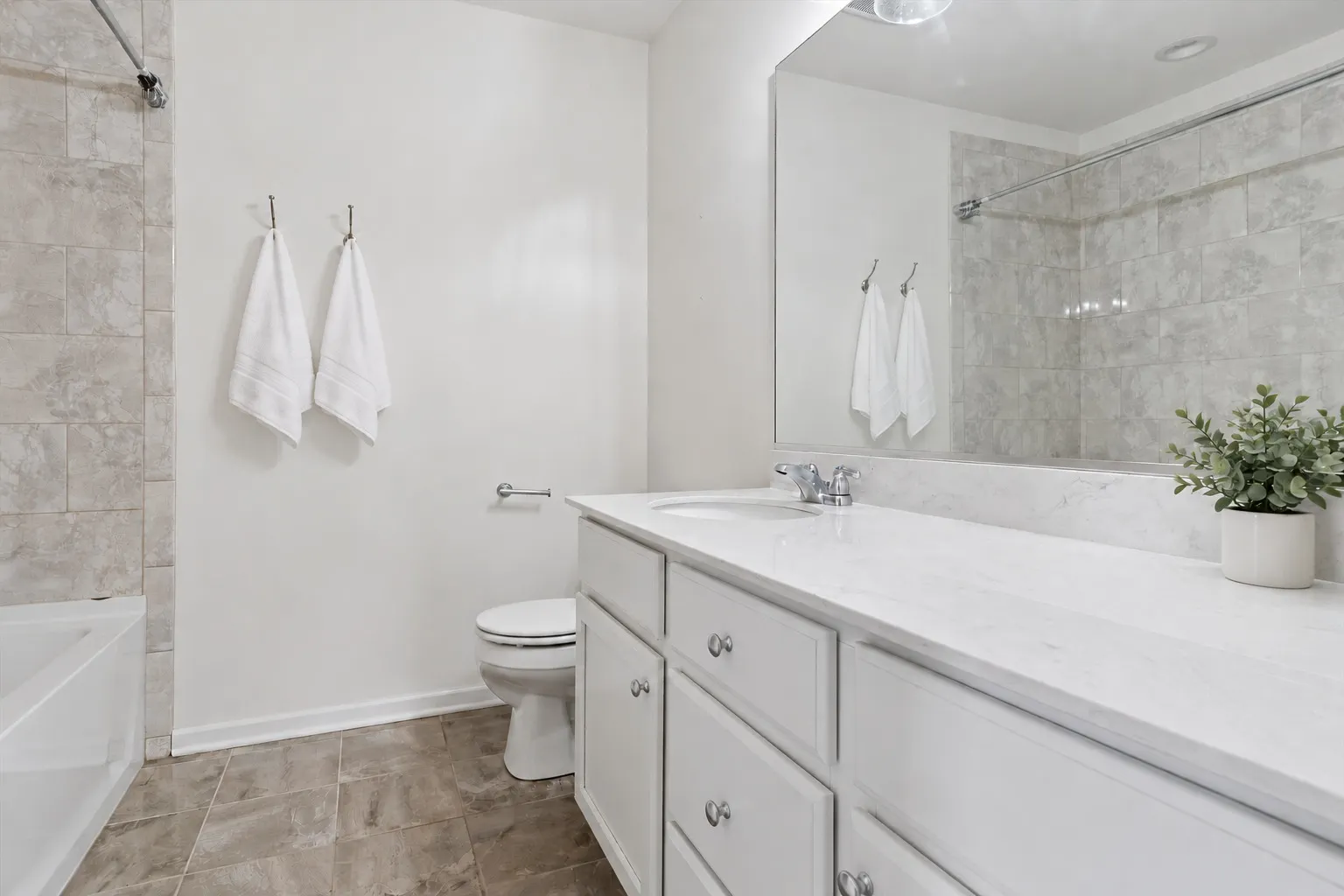 27W116 Redbud Lane IL
