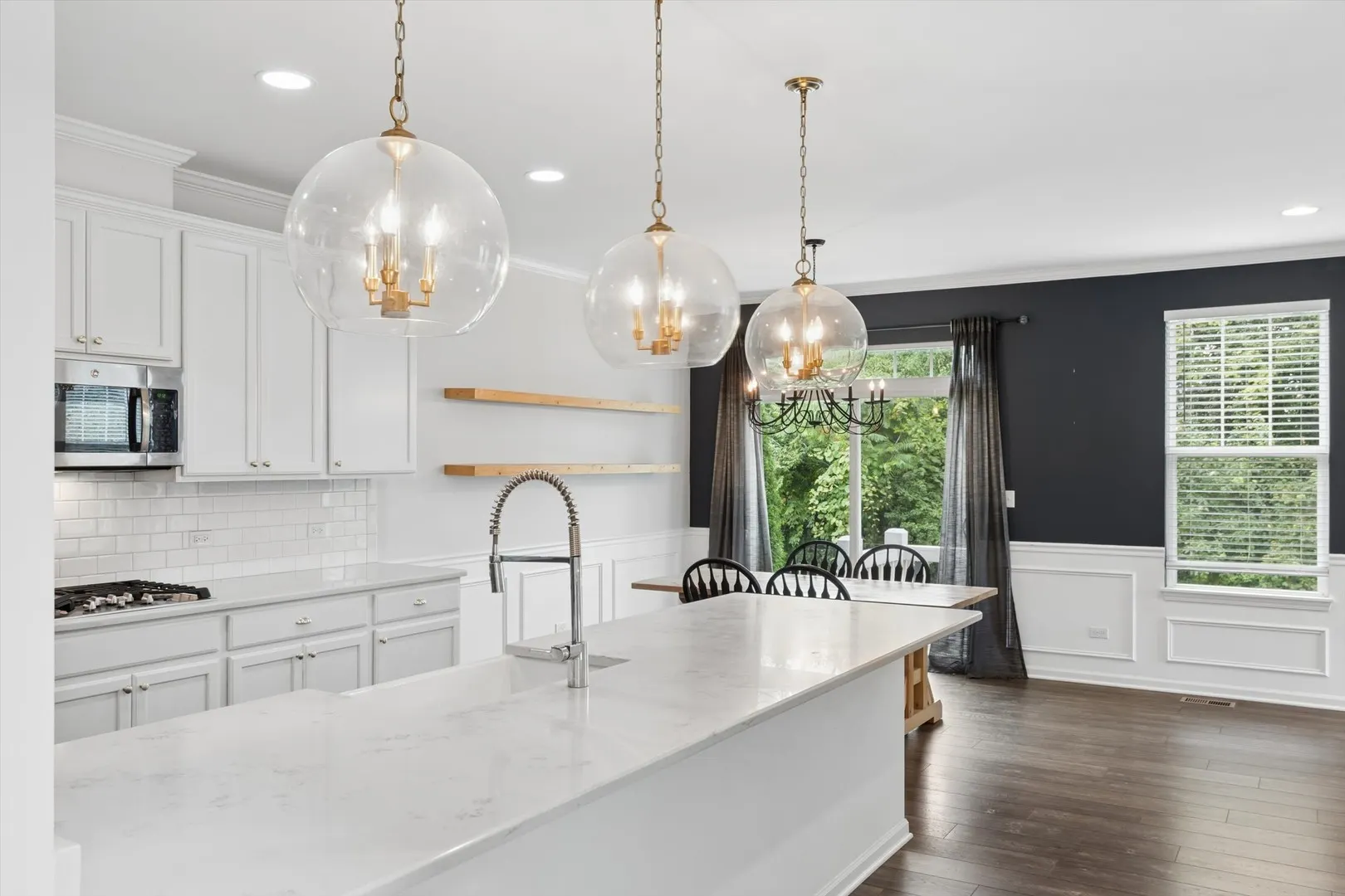 27W116 Redbud Lane IL