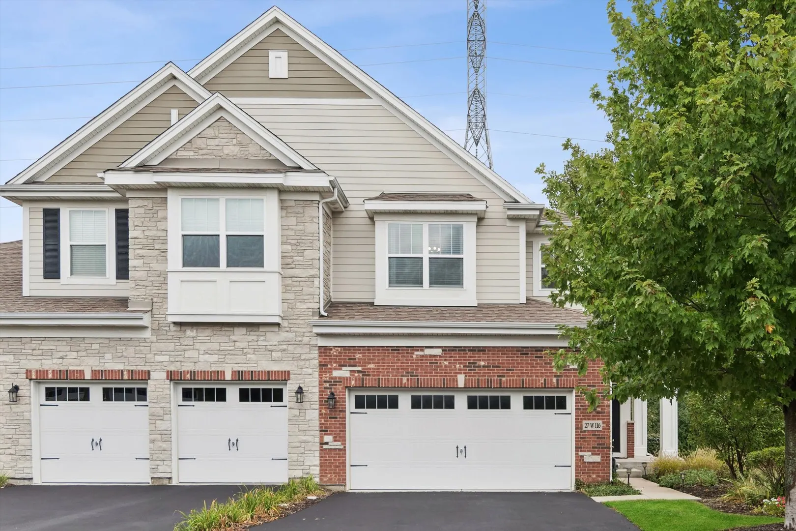 27W116 Redbud Lane IL