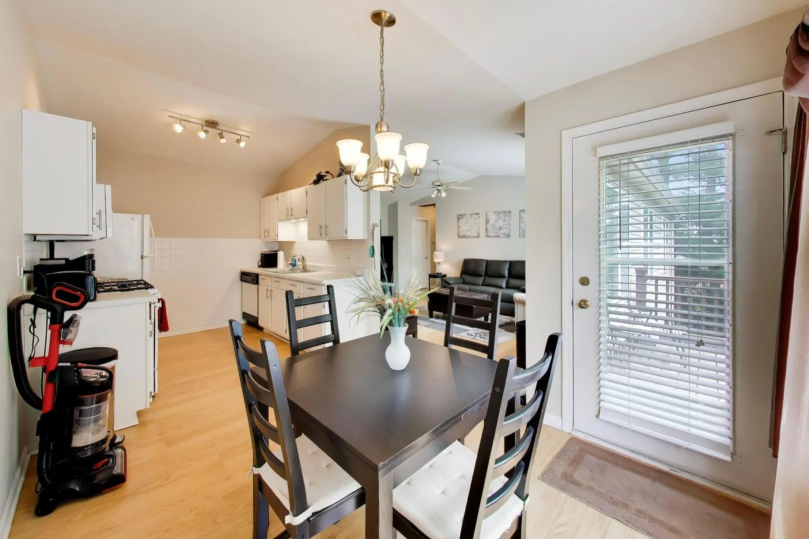 1107 Canterbury Court IL #D