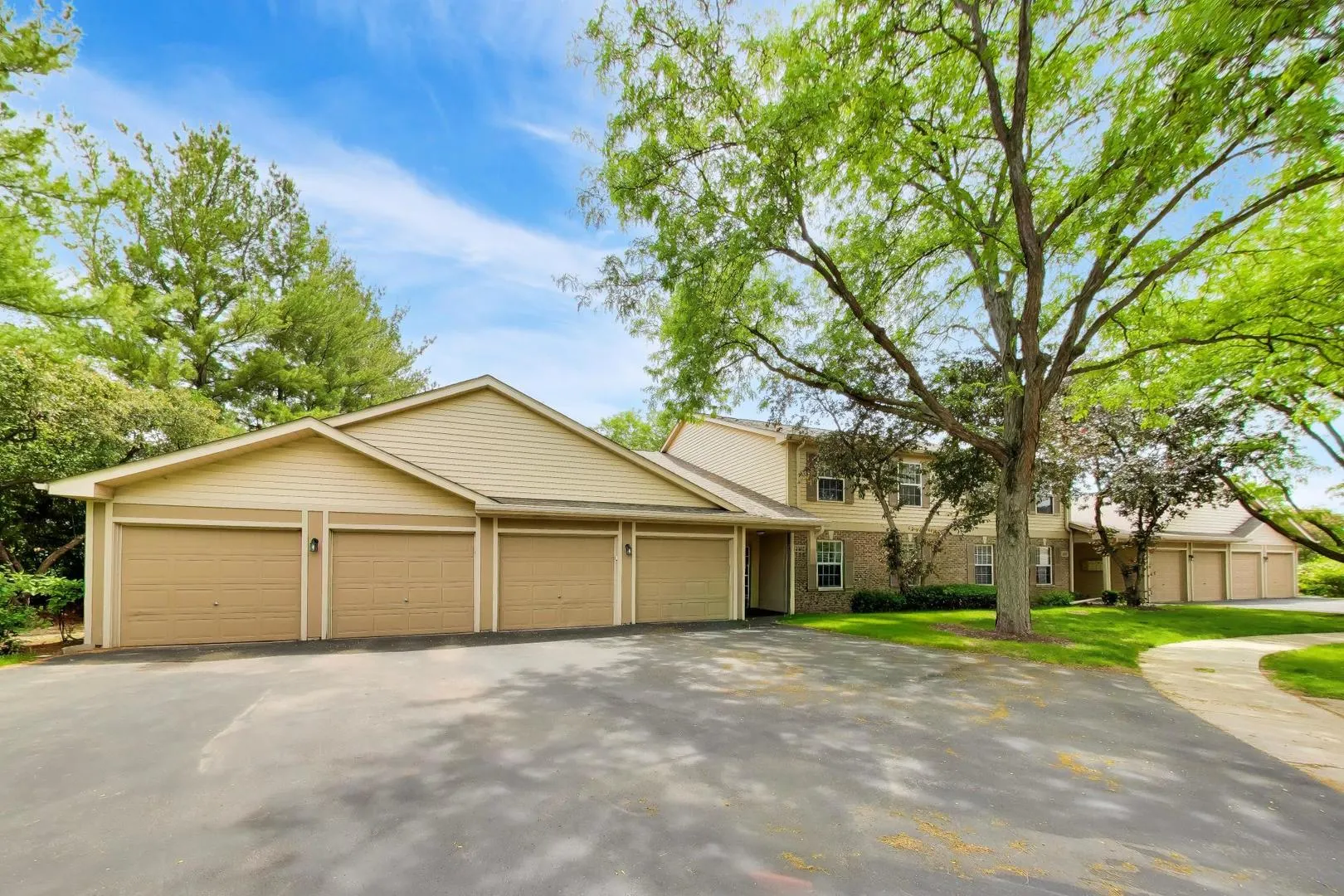 1107 Canterbury Court IL #D
