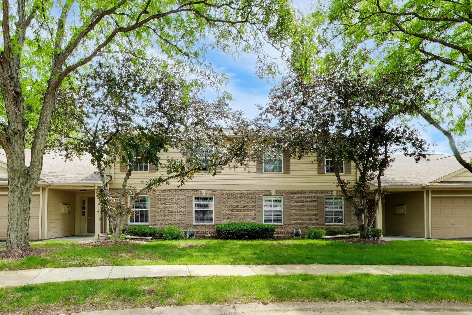 1107 Canterbury Court IL #D