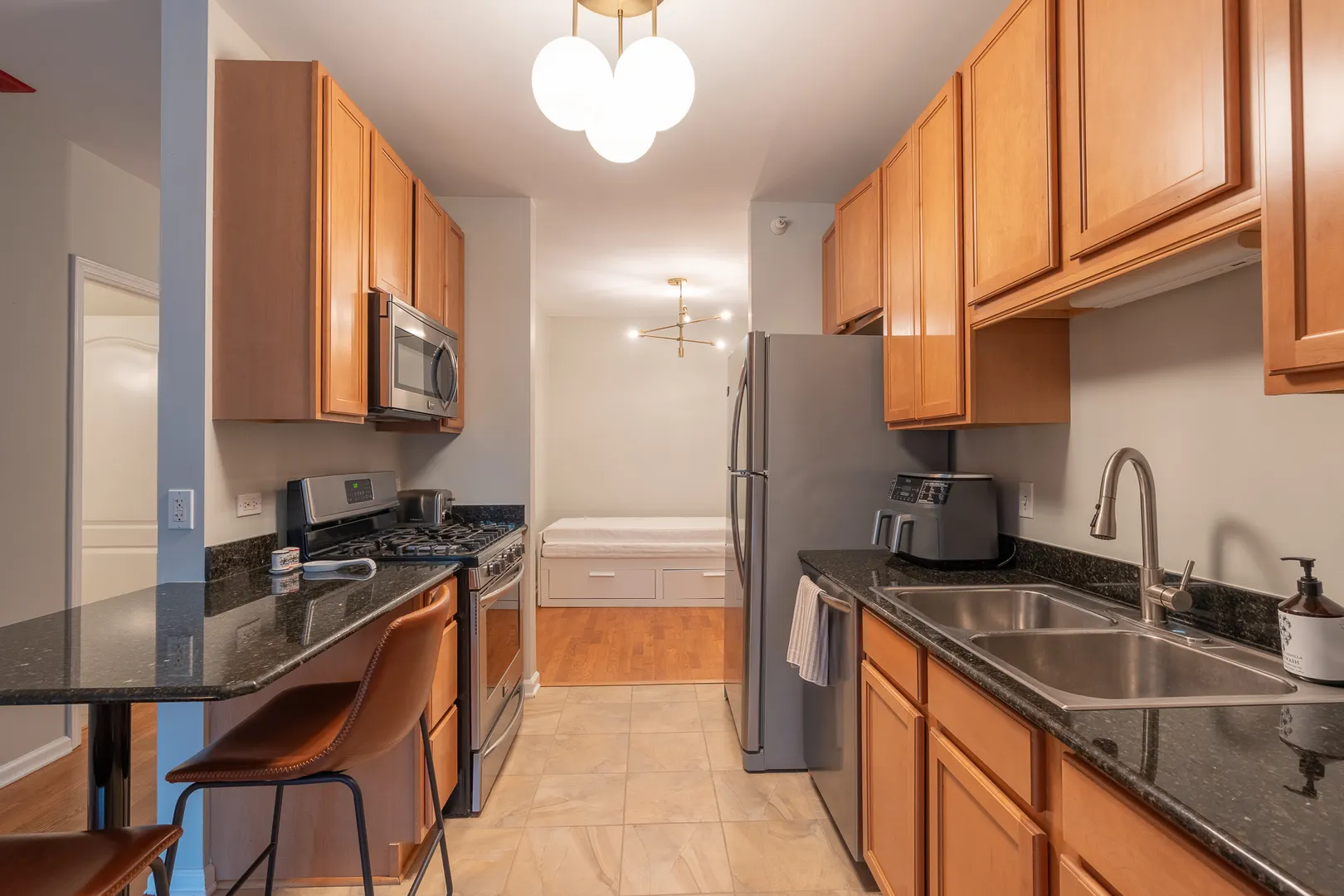 125 S Jefferson Street IL #2206