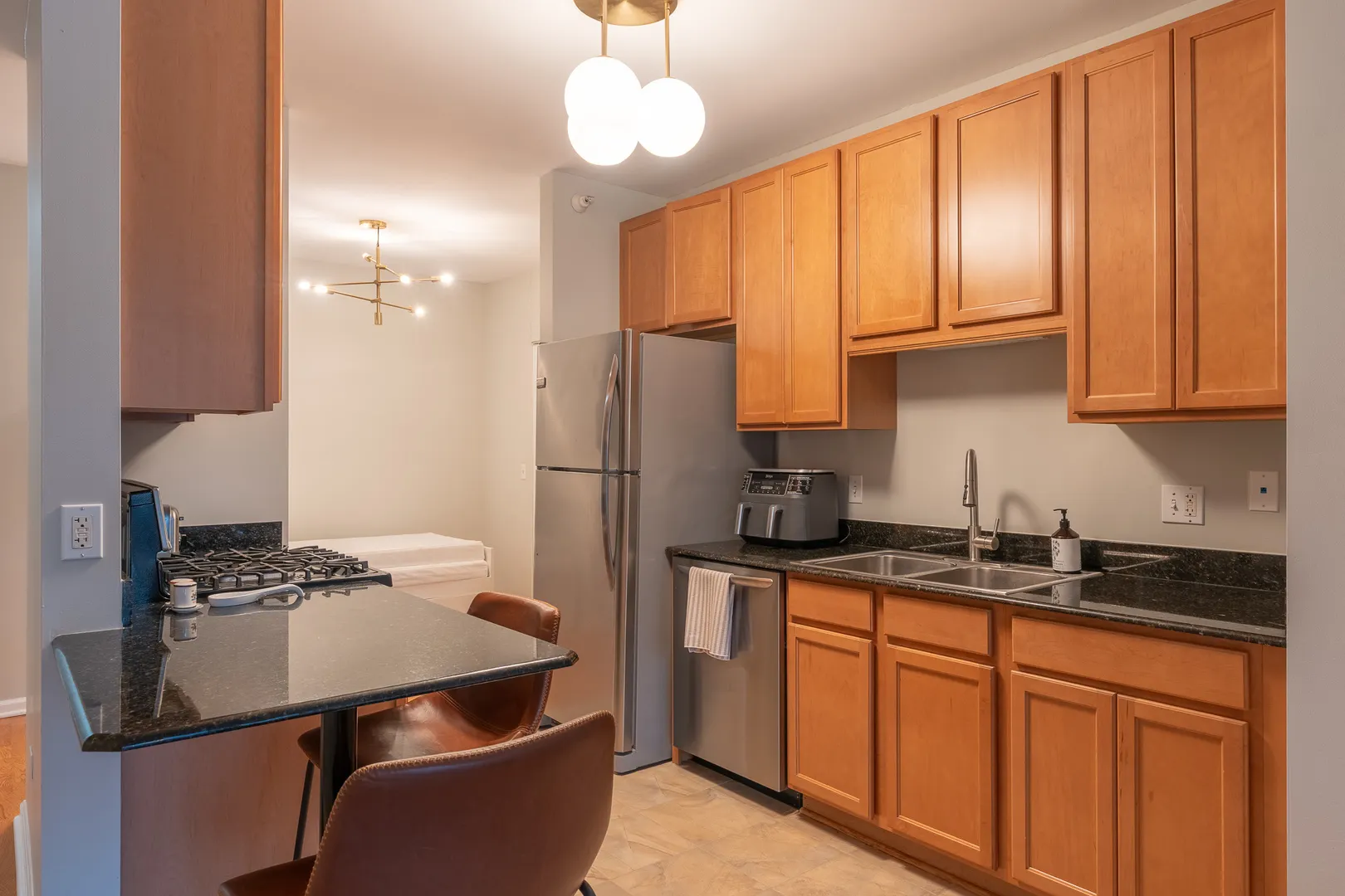 125 S Jefferson Street IL #2206