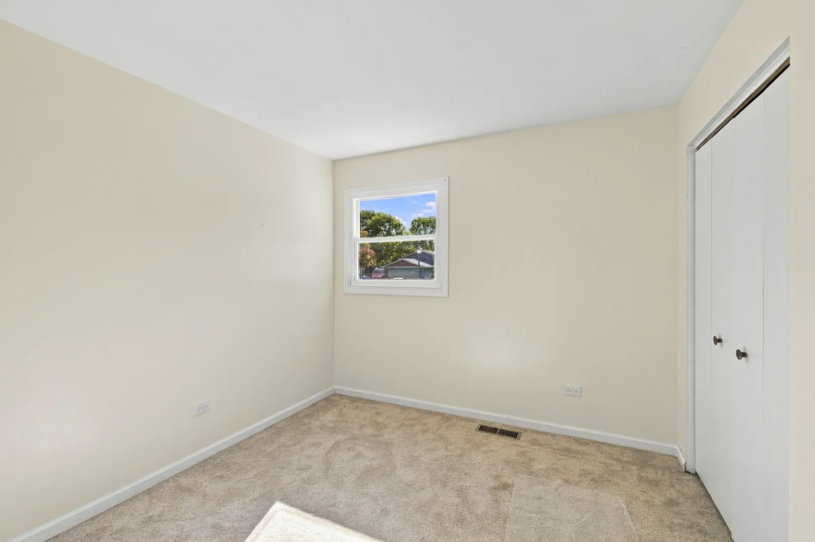 204 W Hawthorne Boulevard IL