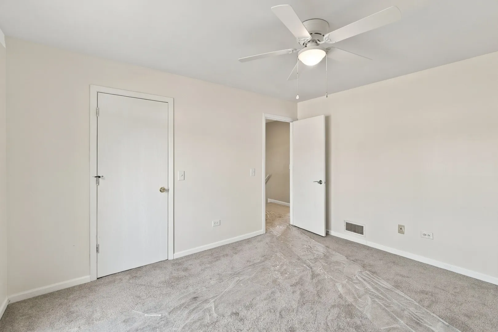 204 W Hawthorne Boulevard IL