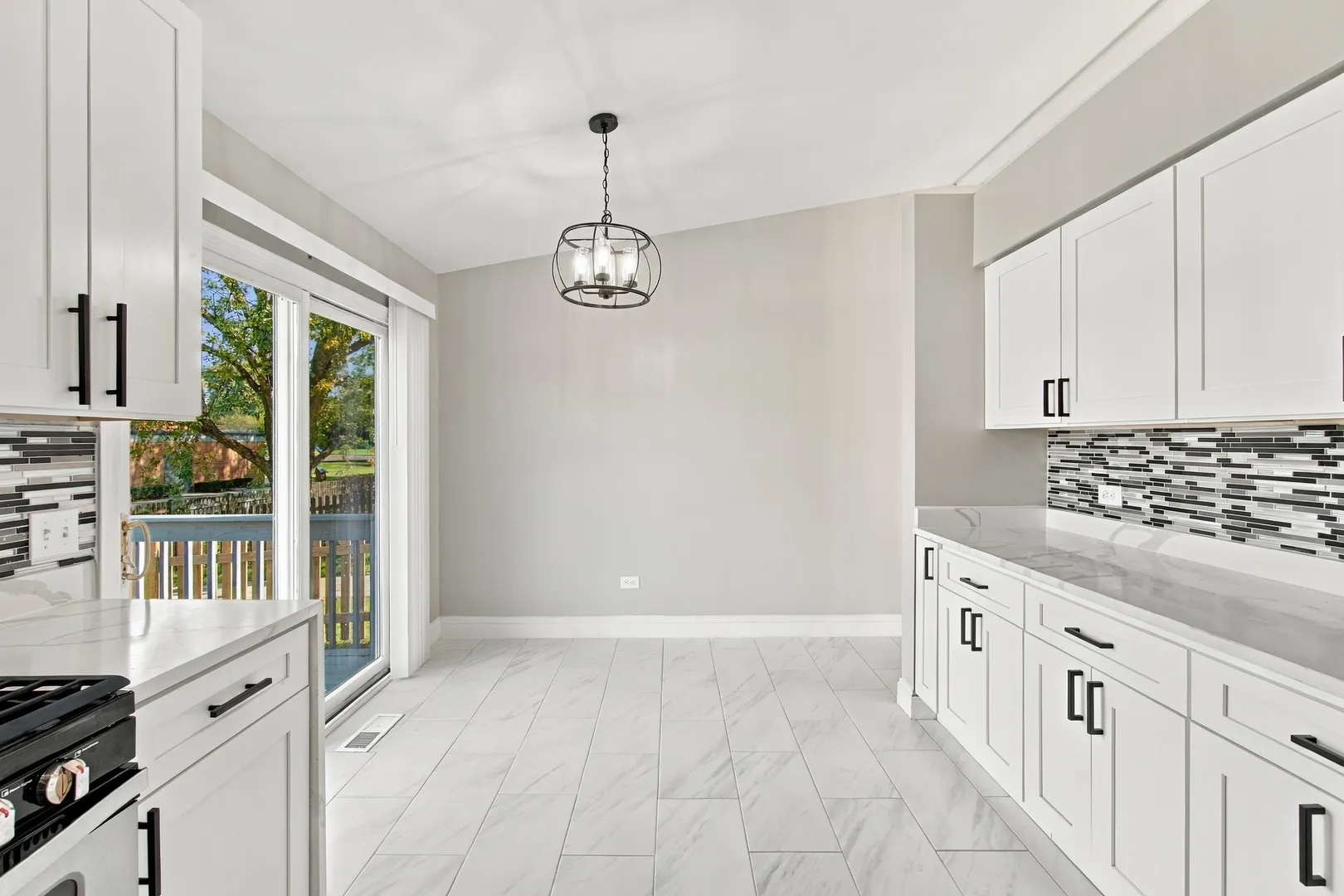 204 W Hawthorne Boulevard IL