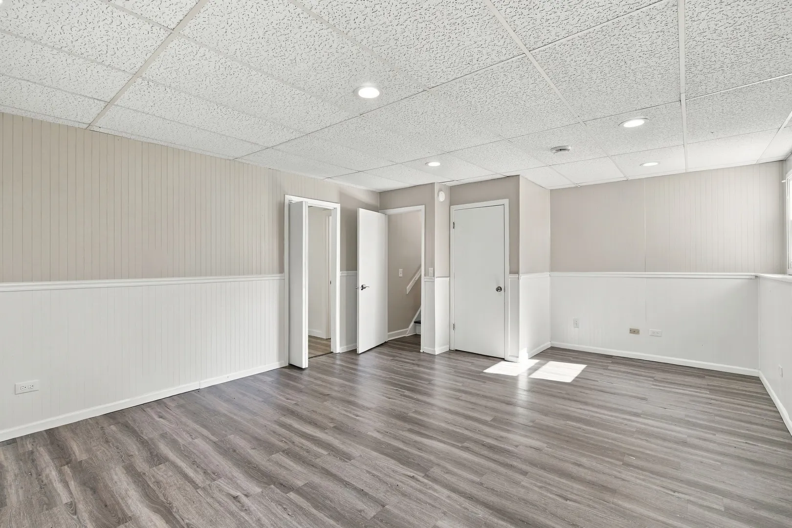 204 W Hawthorne Boulevard IL