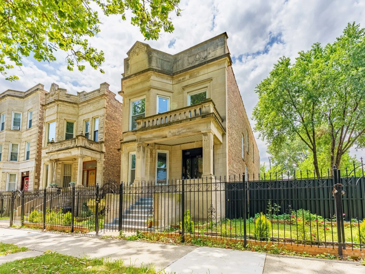 1632 S Drake Avenue IL