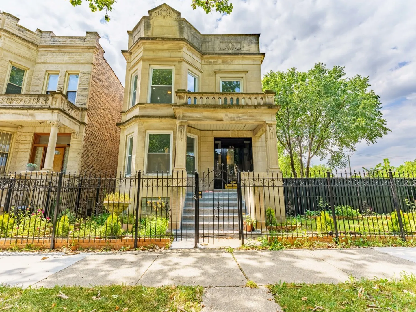 1632 S Drake Avenue IL