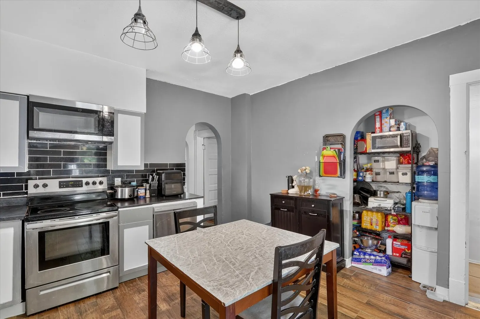 918 S 3rd Street IL