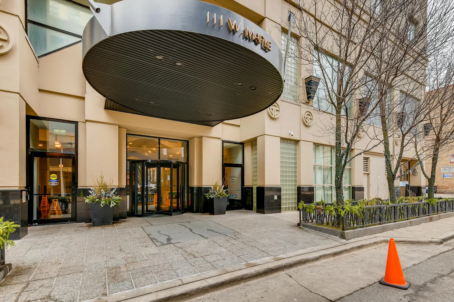 111 W Maple Street IL #2809