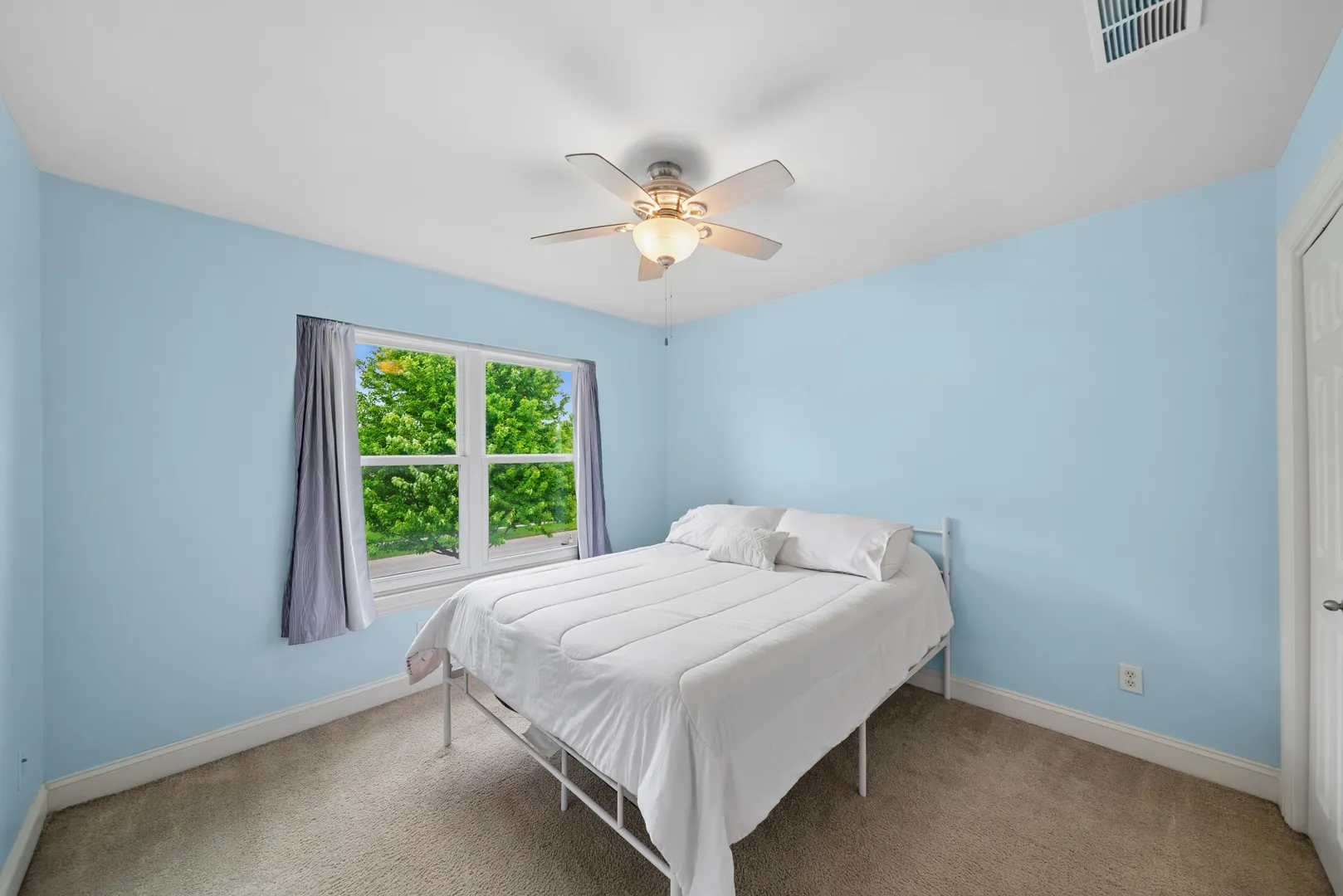 115 Pineridge Drive S IL