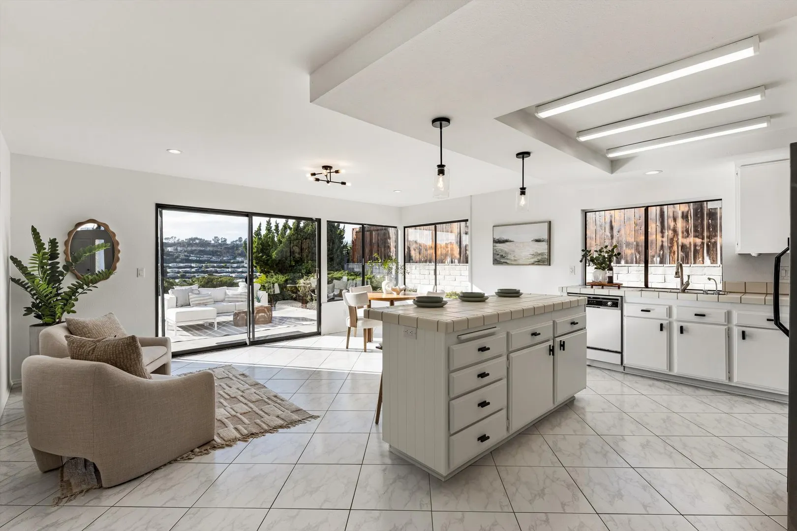 470 Jolina Way CA