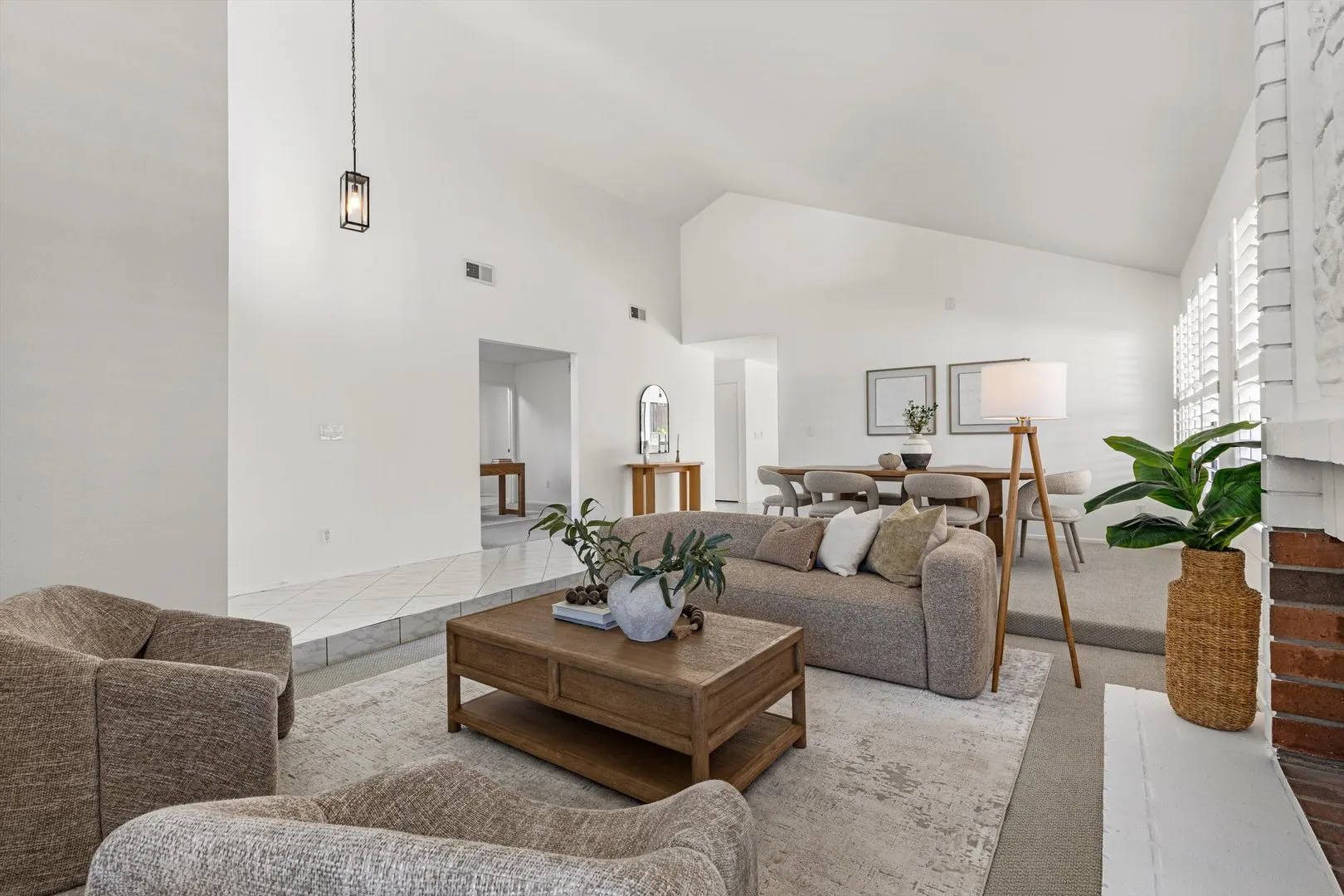 470 Jolina Way CA
