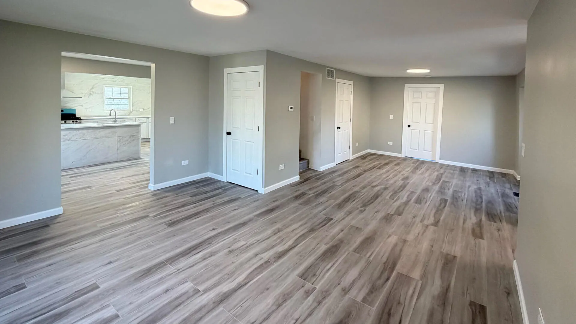 325 E E Lake Shore Drive IL