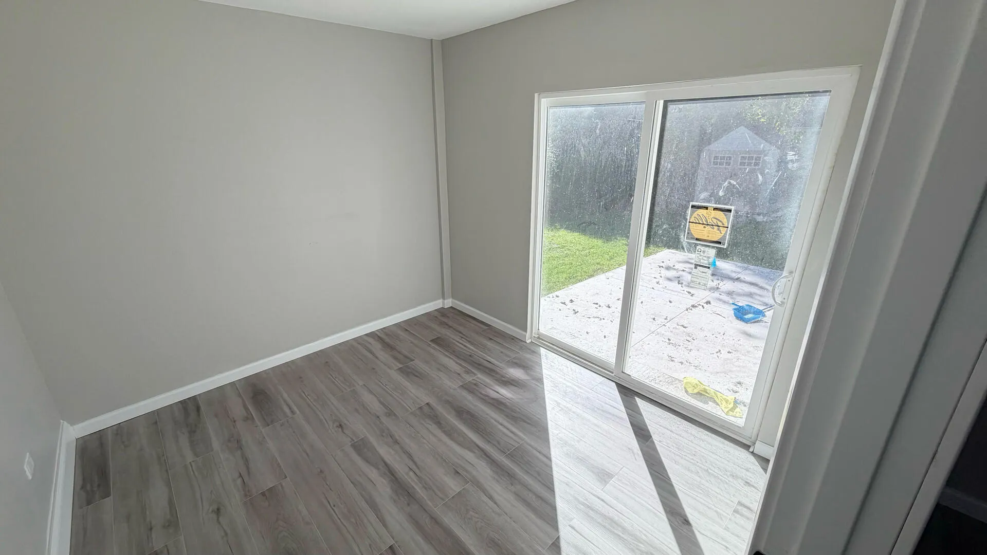325 E E Lake Shore Drive IL