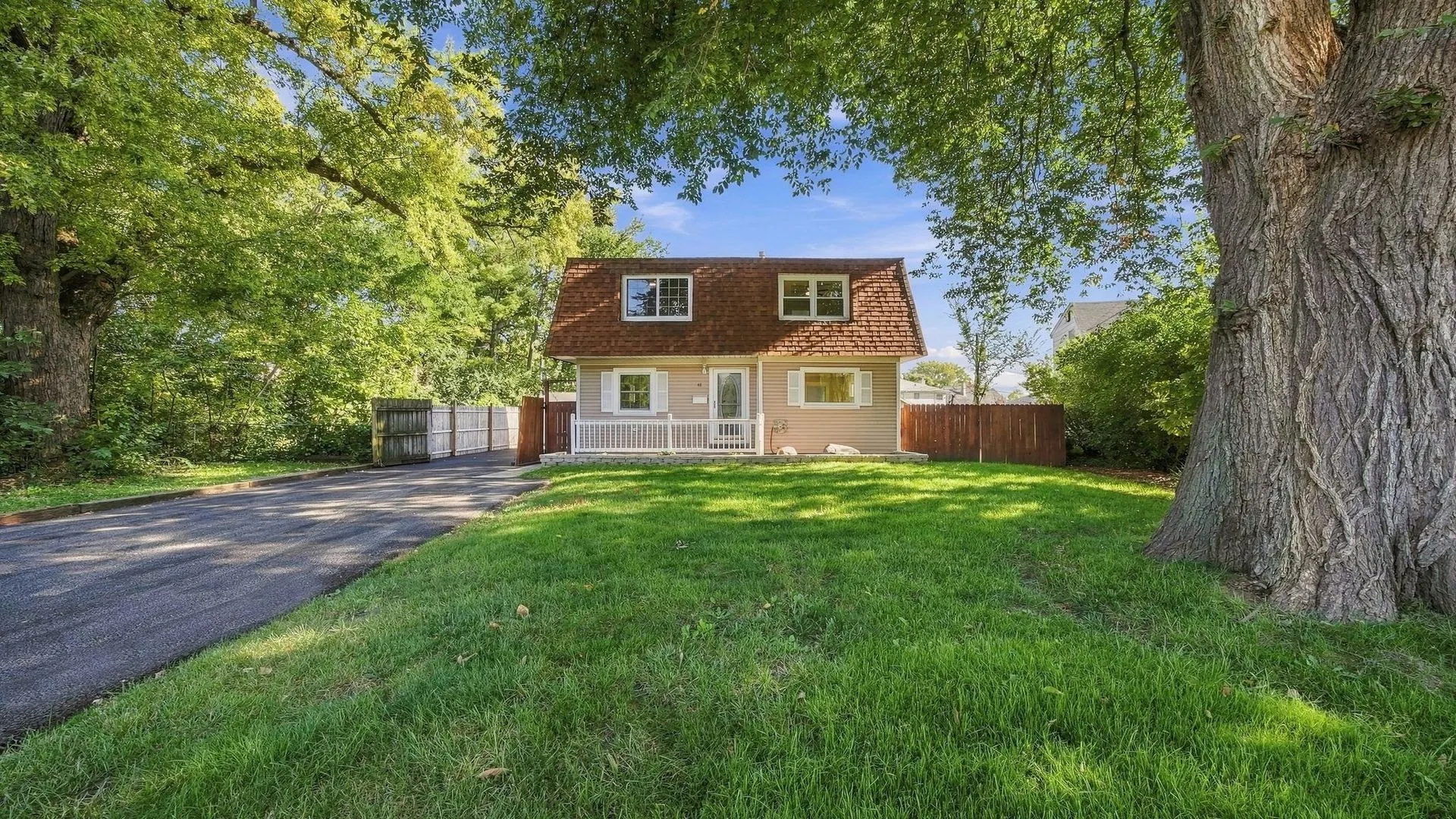 48 East Drive IL