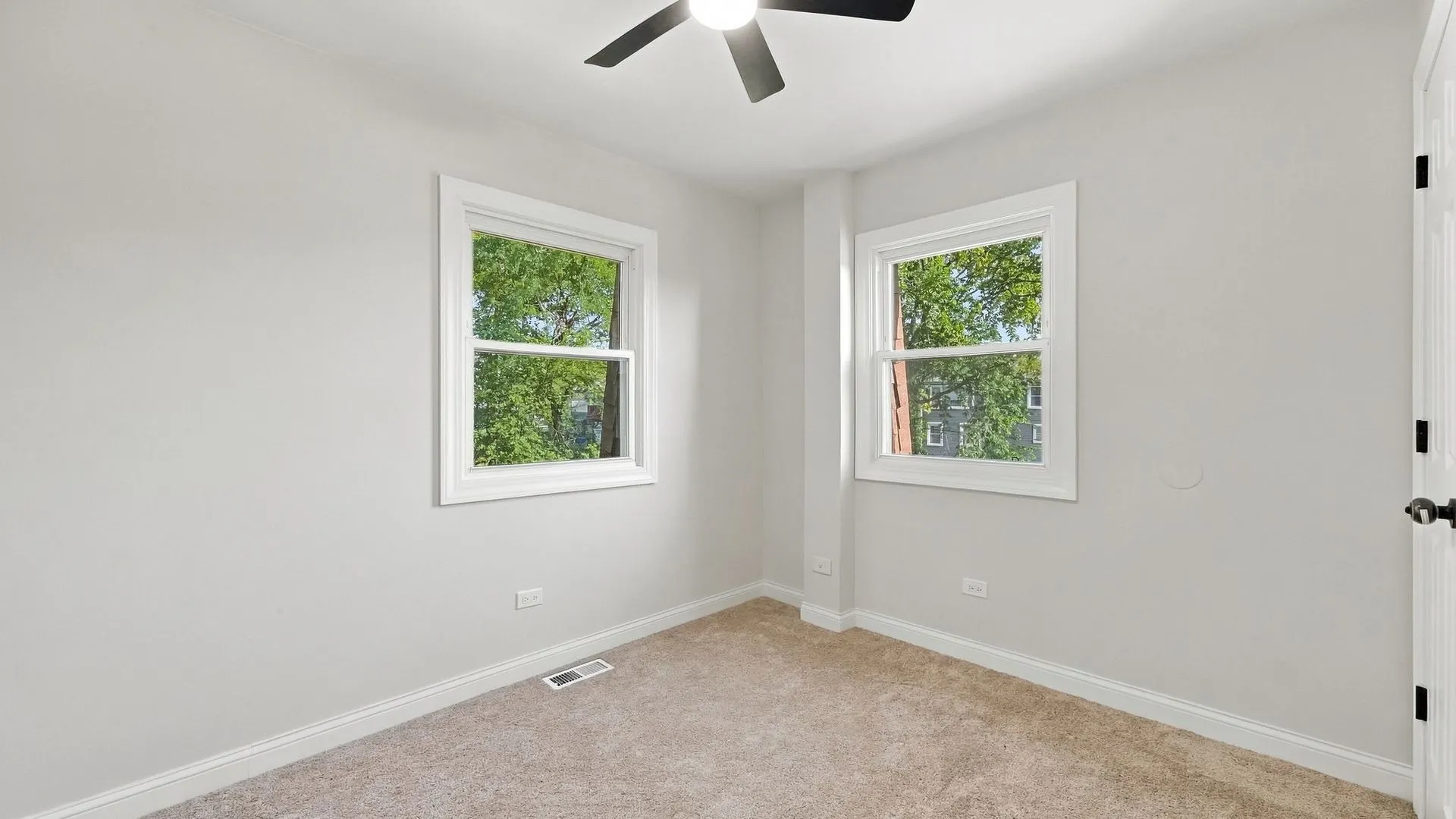 48 East Drive IL