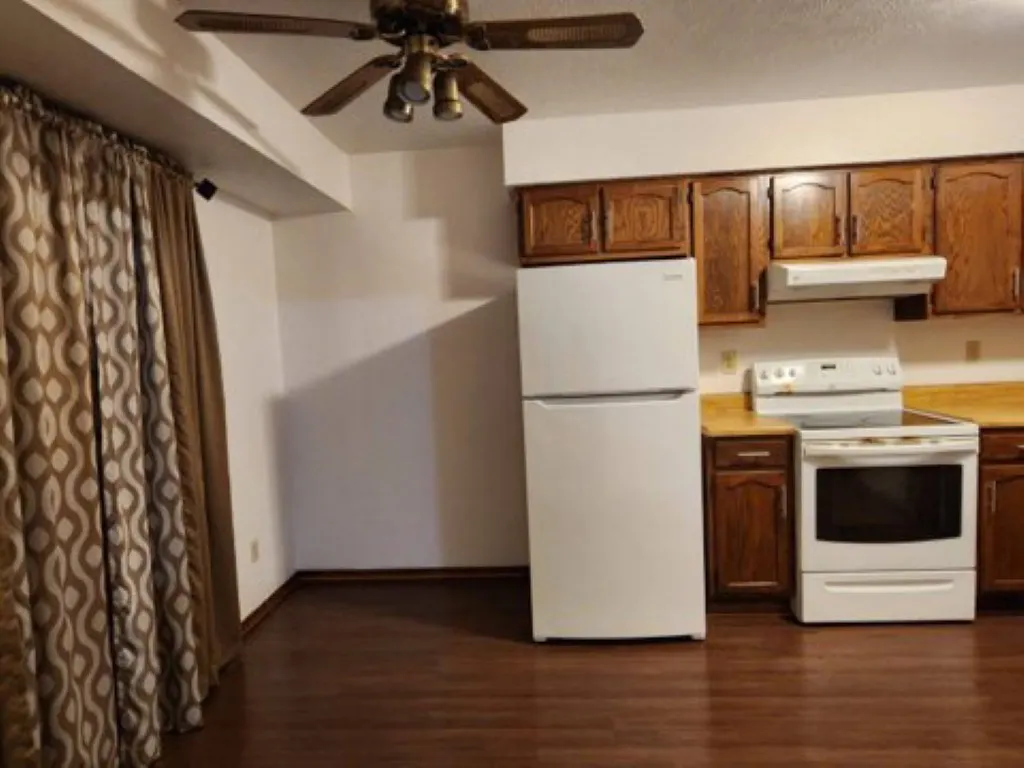 5426 MIDVALE Drive IL