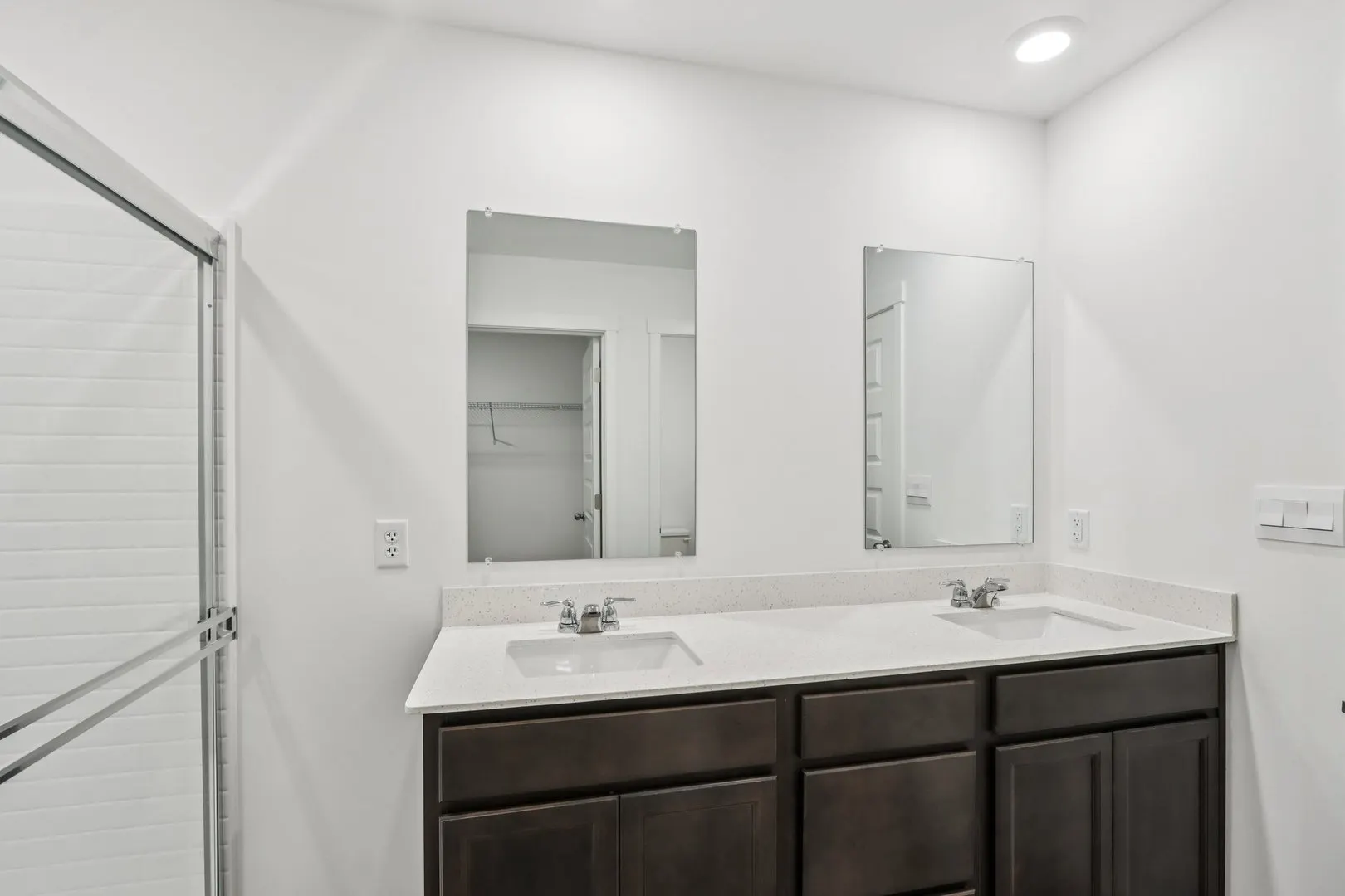 993 Emerald Drive IL