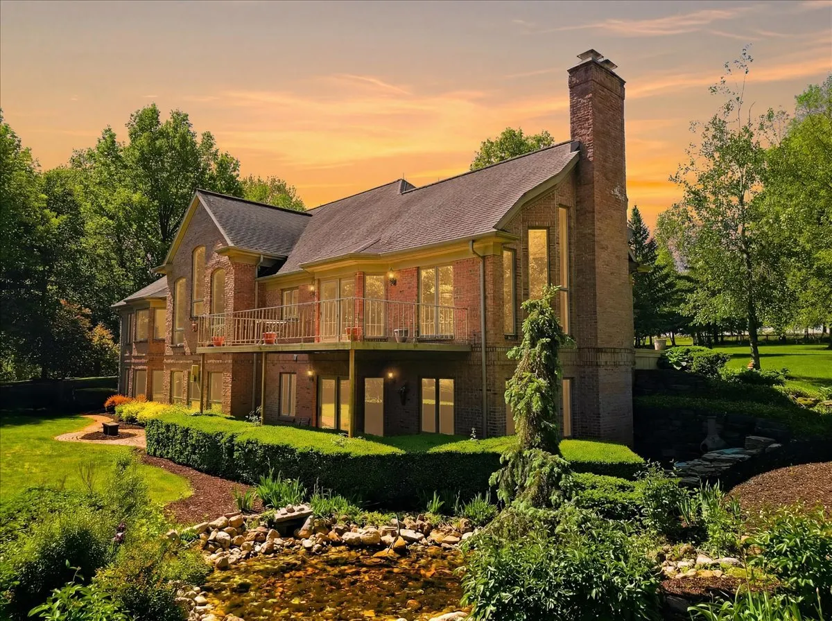 17619 Grandview Drive IL