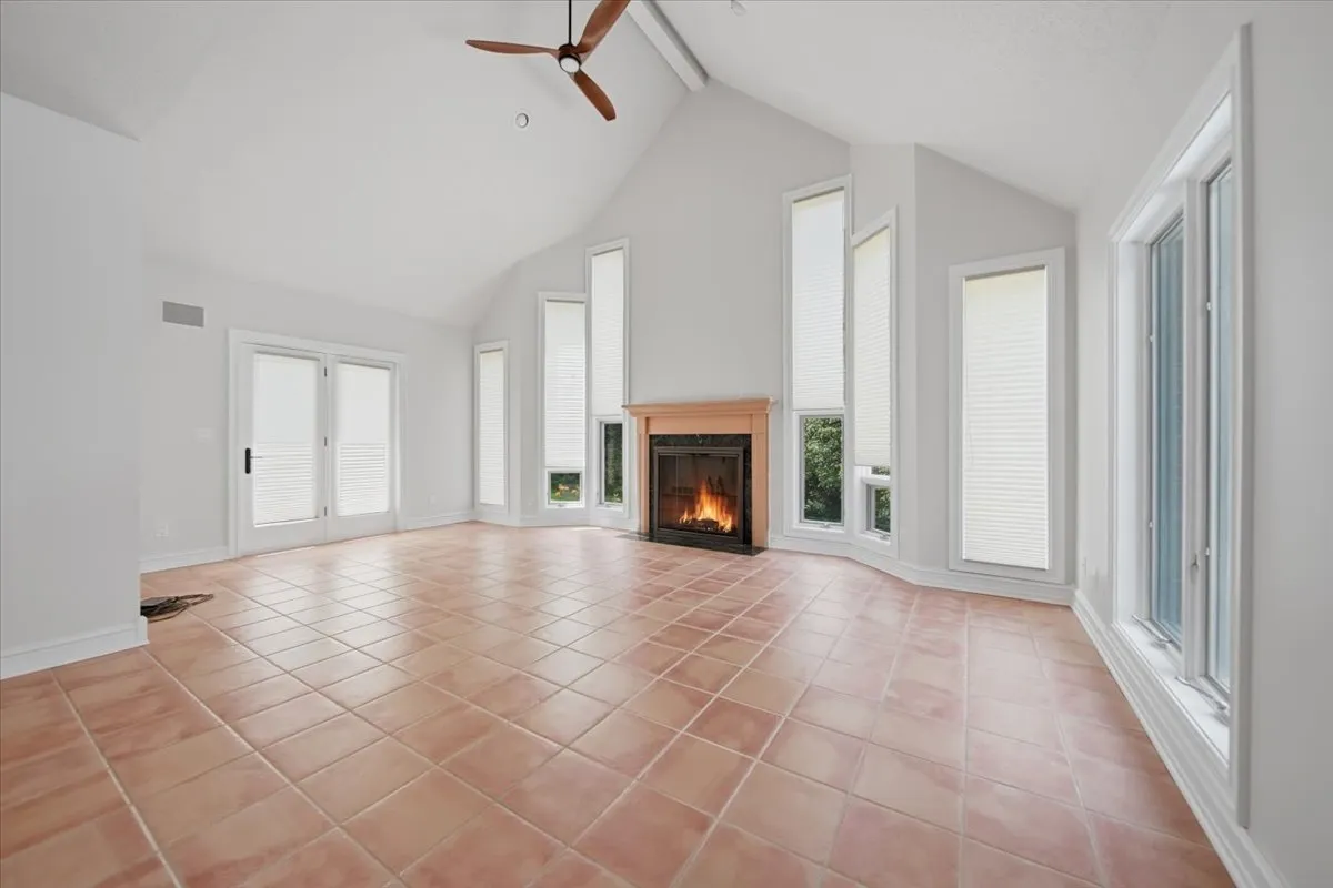 17619 Grandview Drive IL