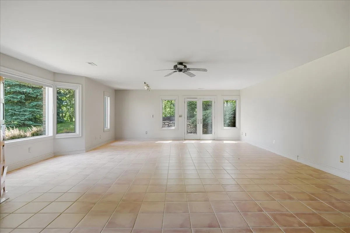 17619 Grandview Drive IL