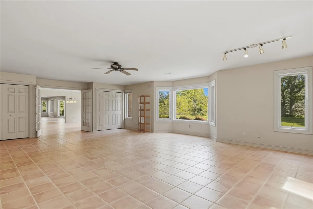 17619 Grandview Drive IL