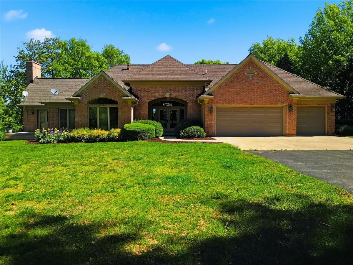 17619 Grandview Drive IL
