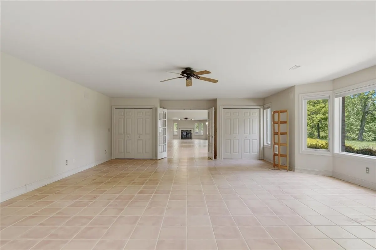 17619 Grandview Drive IL