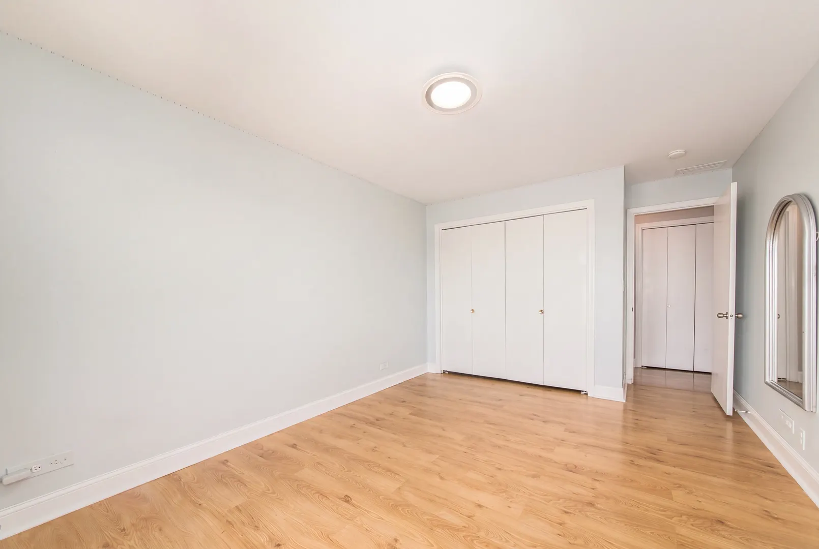 4601 W Touhy Avenue IL #506