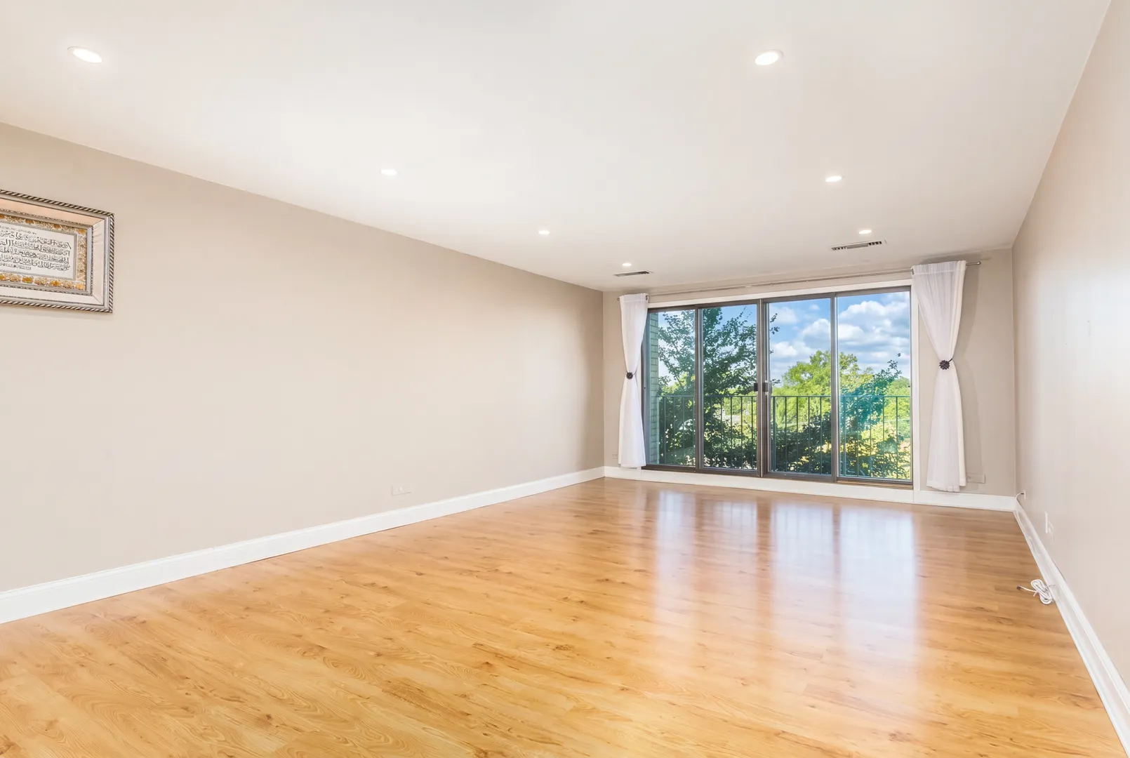 4601 W Touhy Avenue IL #506
