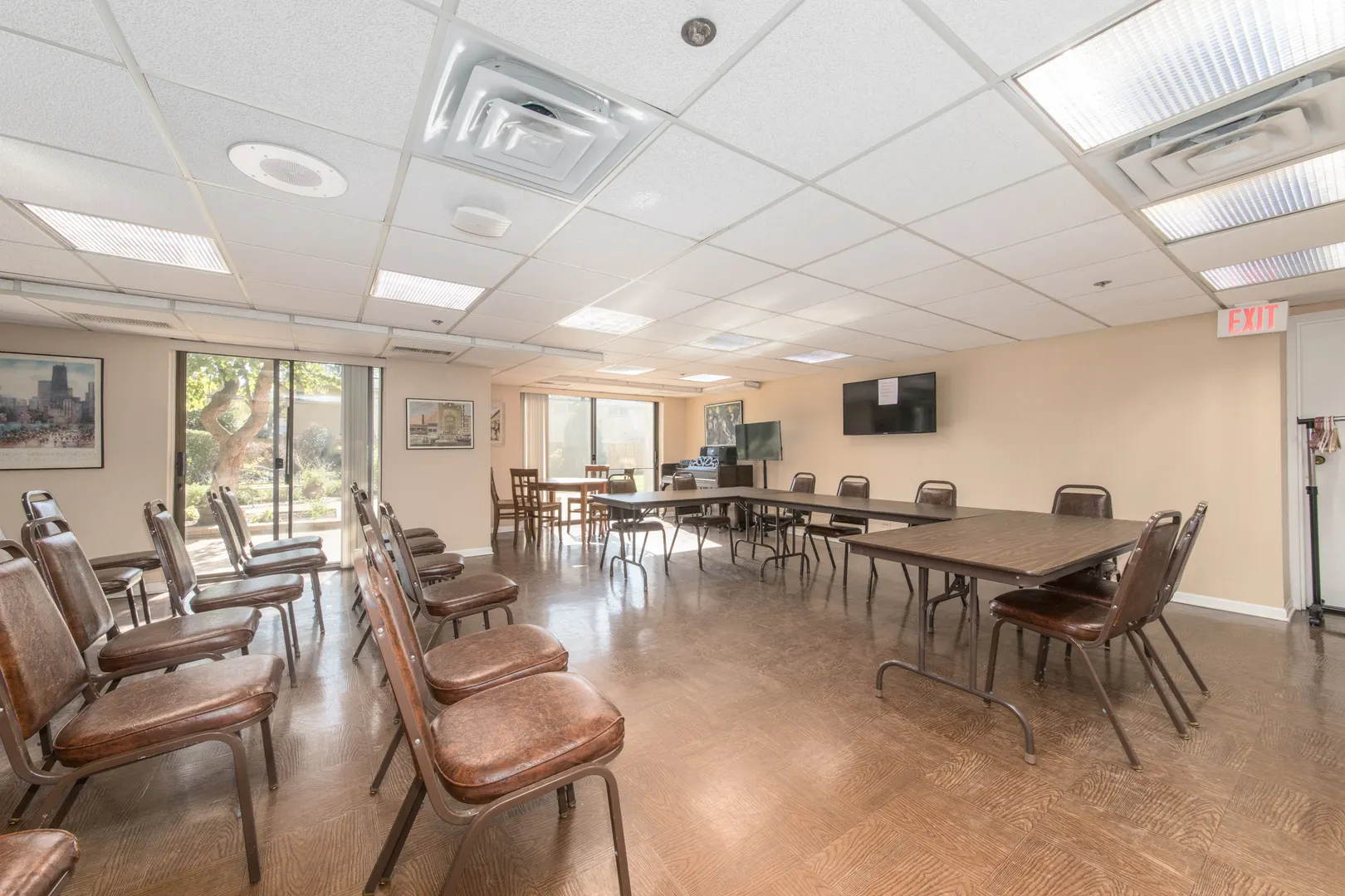 4601 W Touhy Avenue IL #506