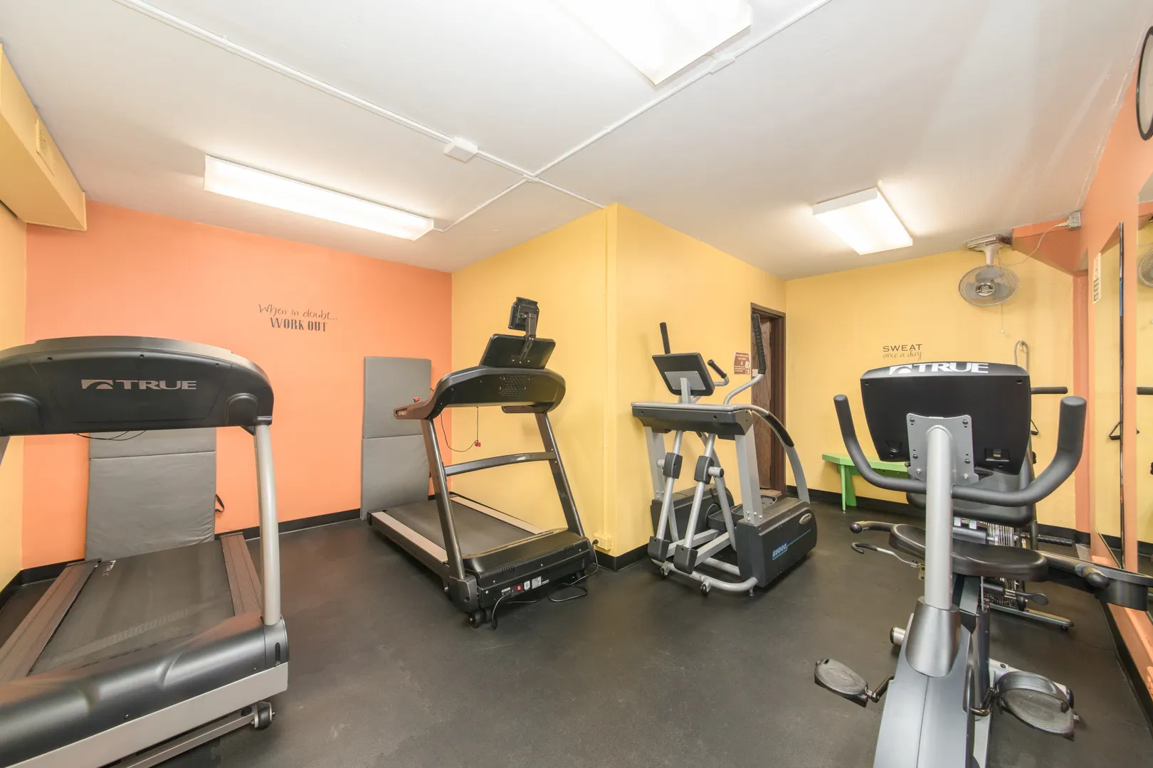 4601 W Touhy Avenue IL #506