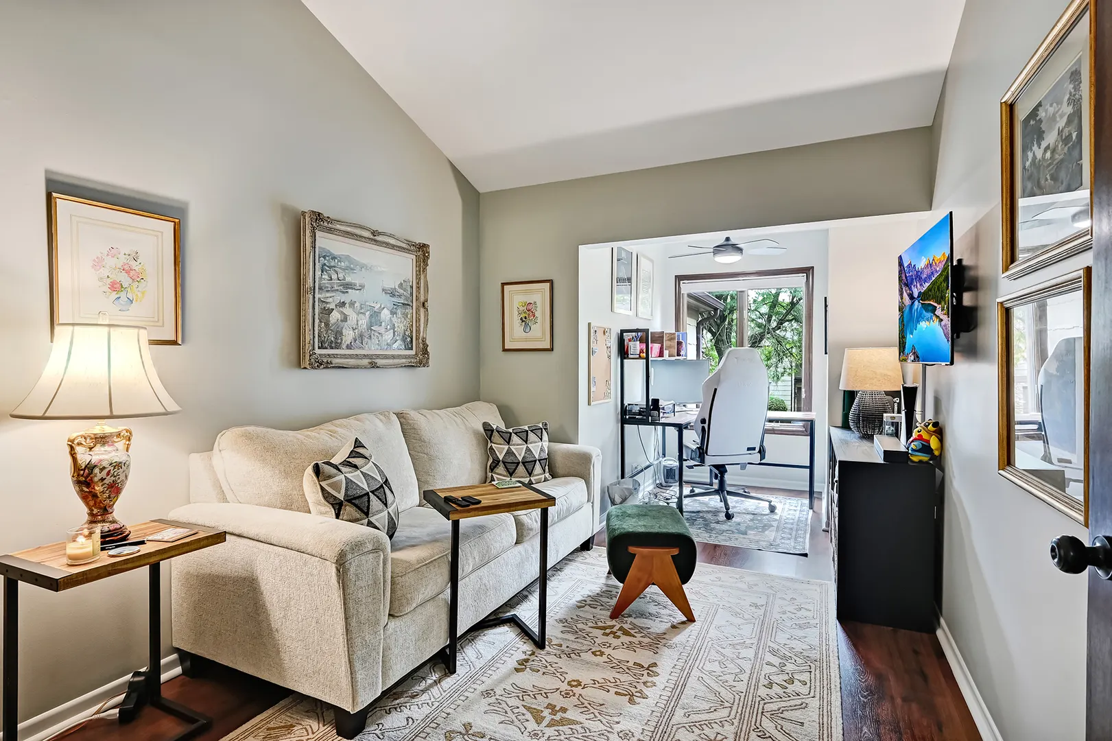 1128 Foxtail Court IL #1128