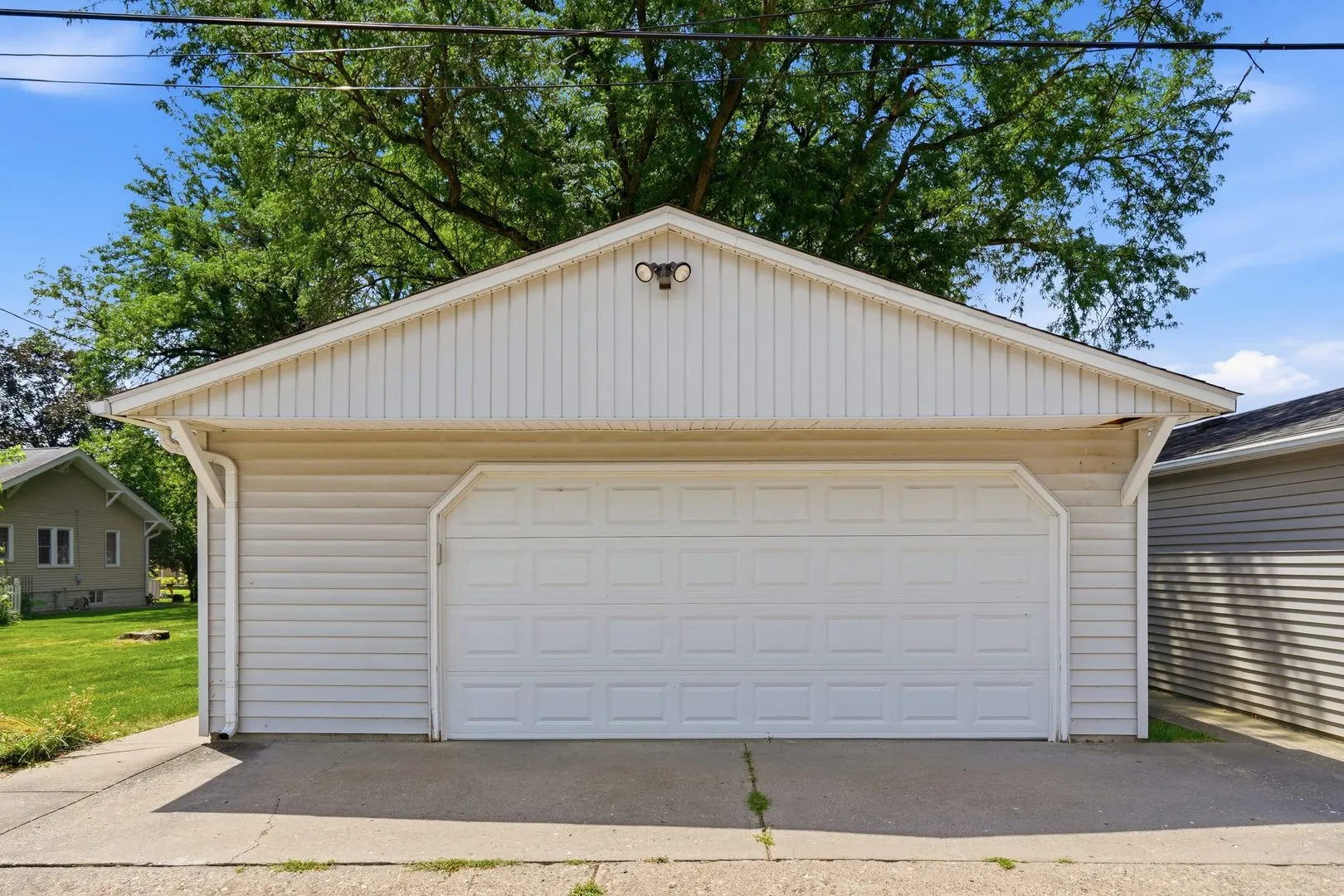 511 27th Avenue IL