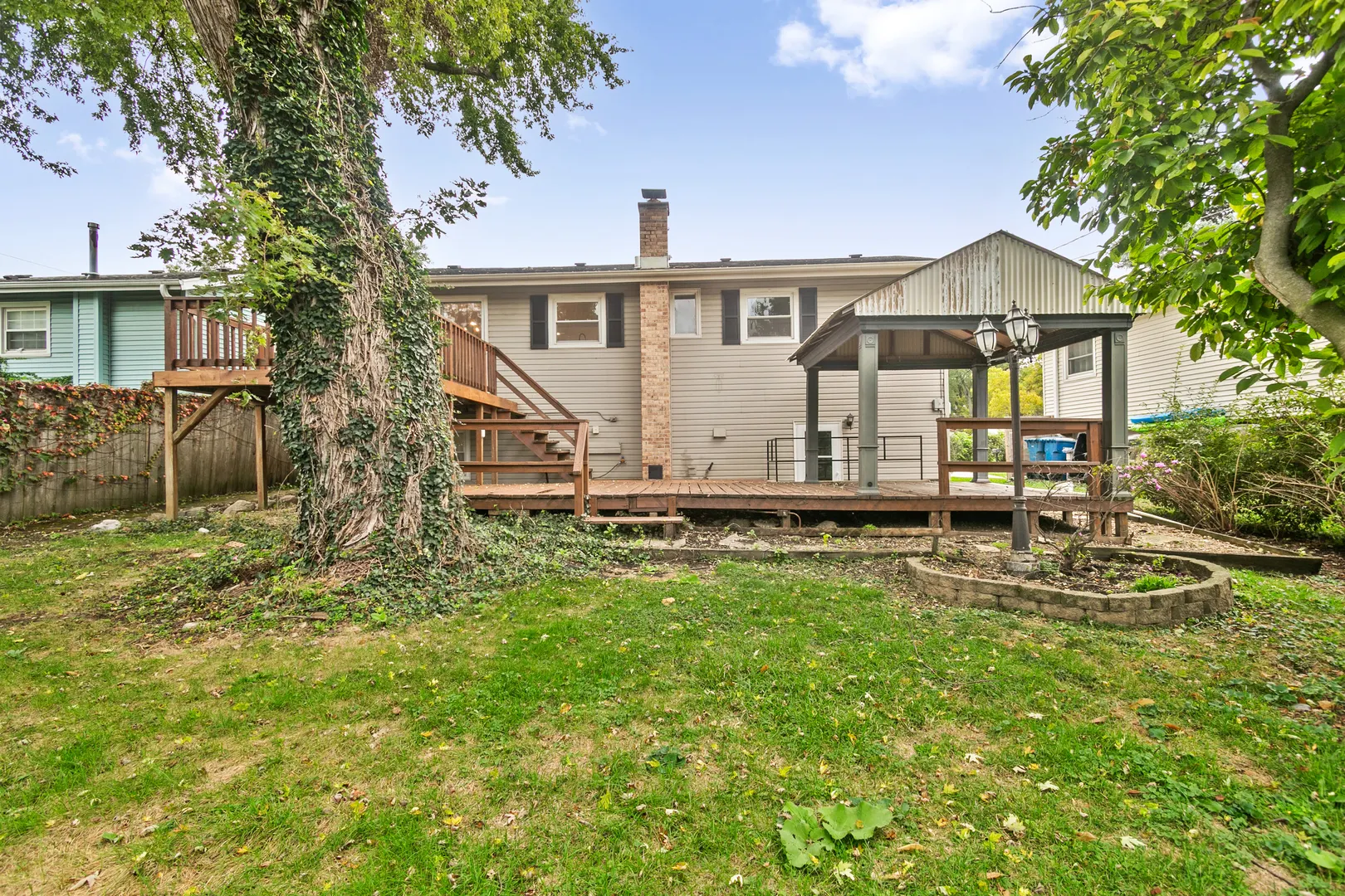 22W381 2nd Street IL