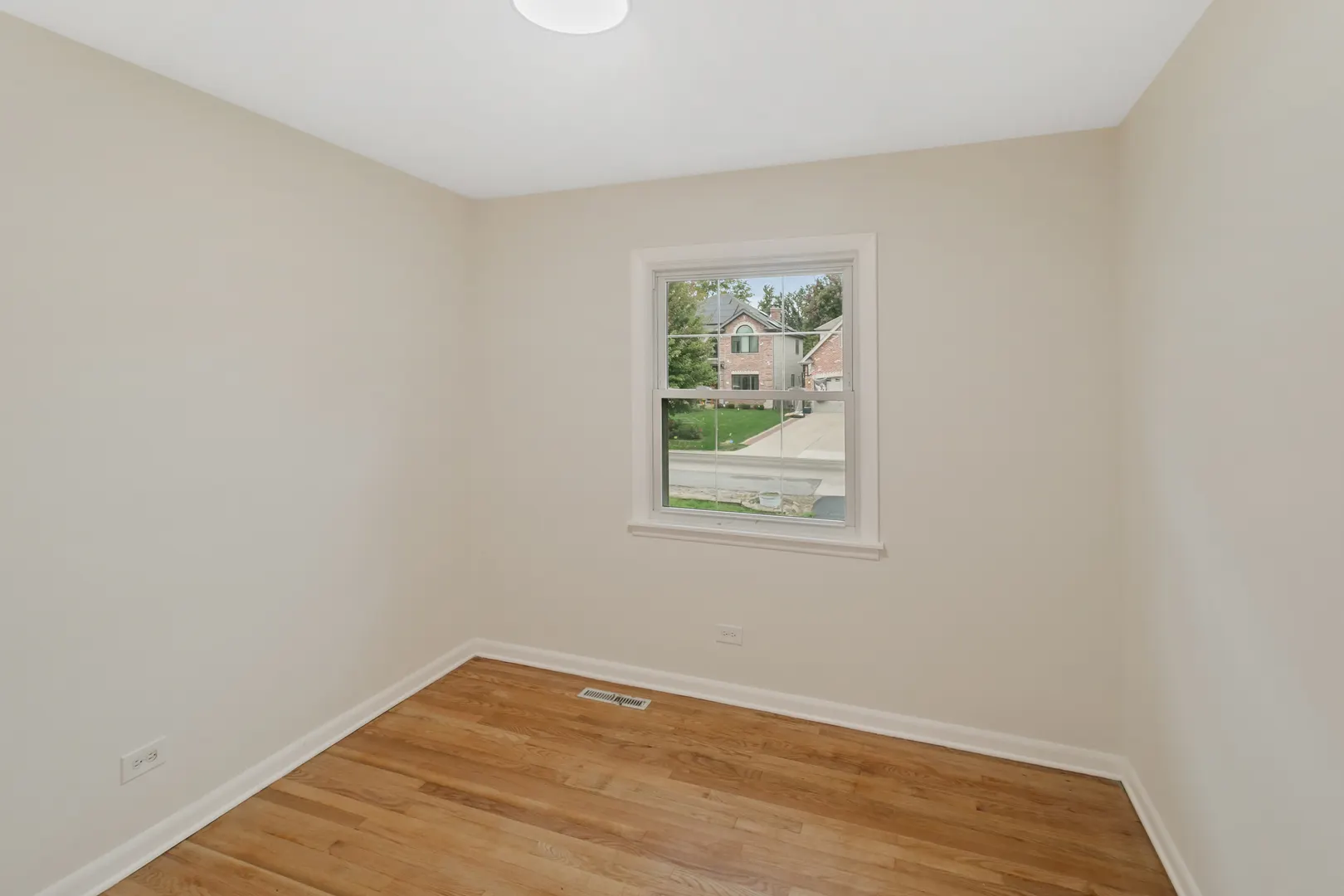 22W381 2nd Street IL