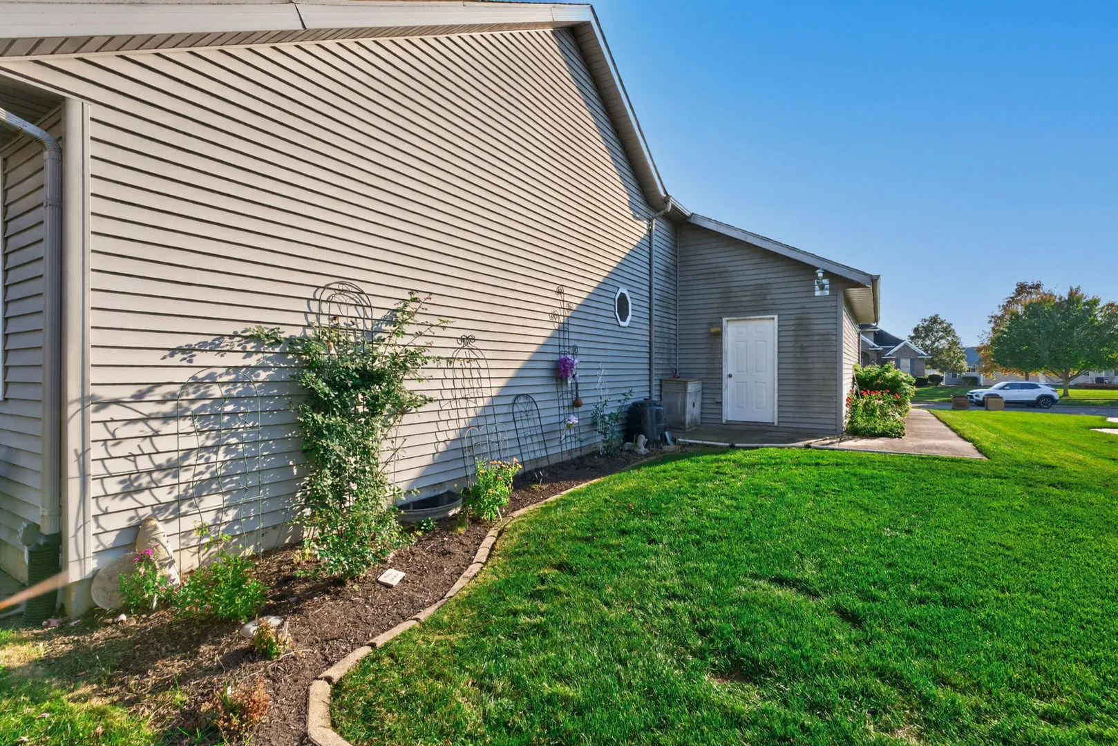 1535 WESTMONT Drive IL
