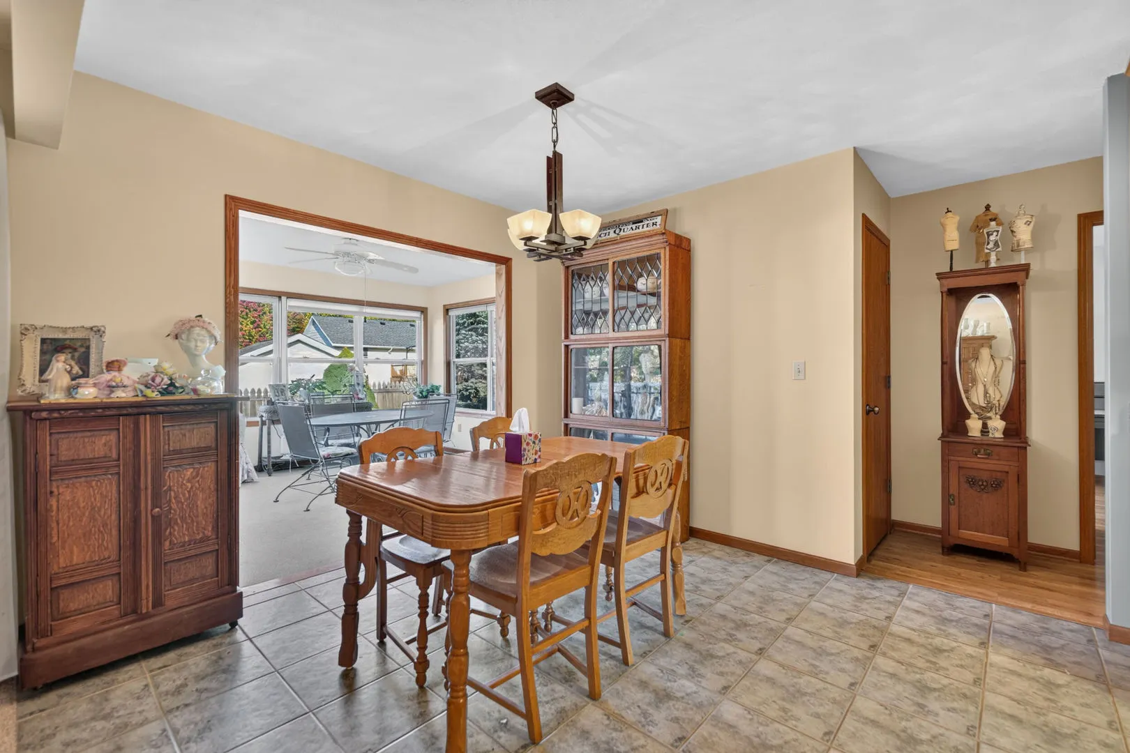 1535 WESTMONT Drive IL