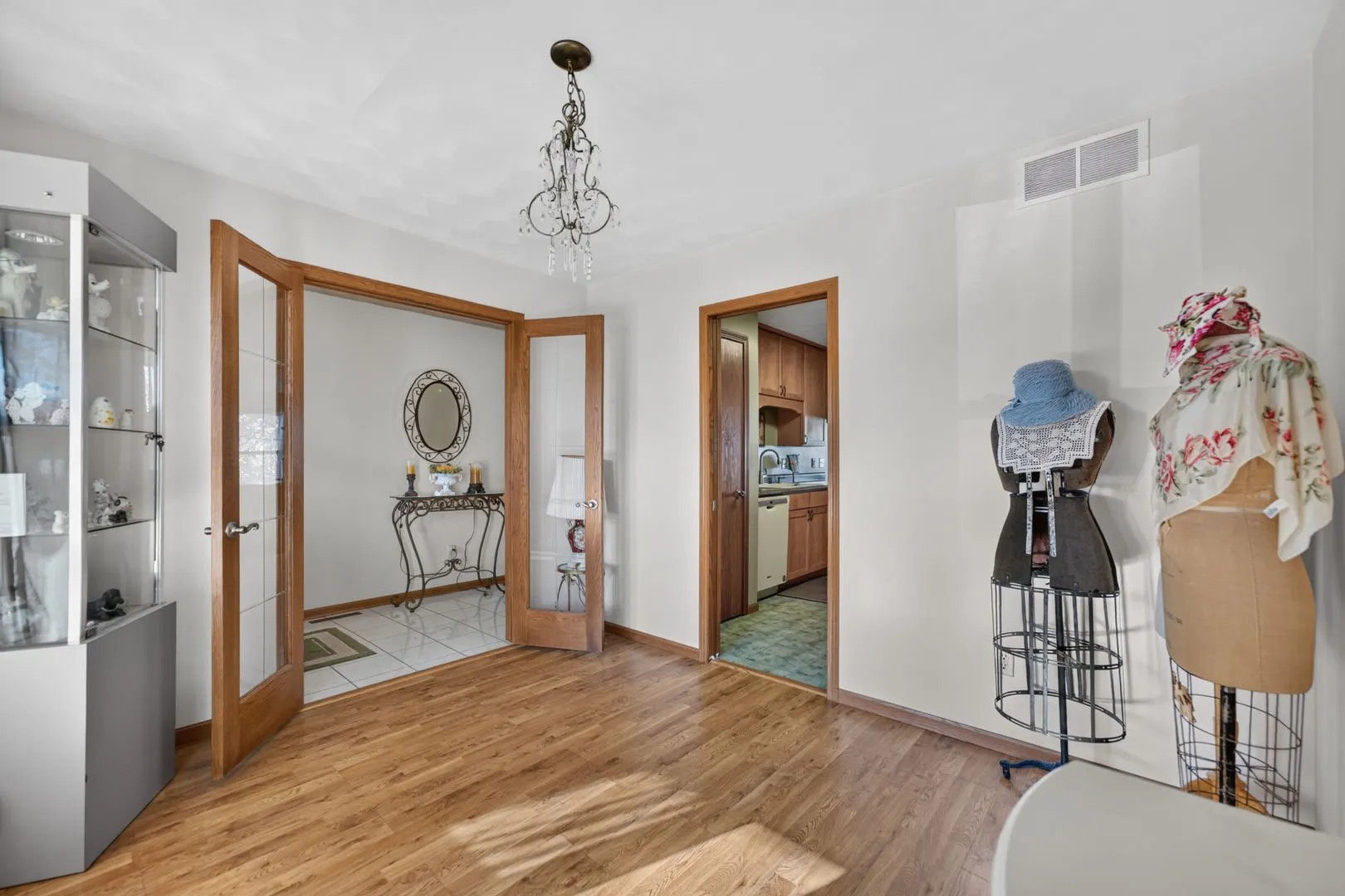 1535 WESTMONT Drive IL