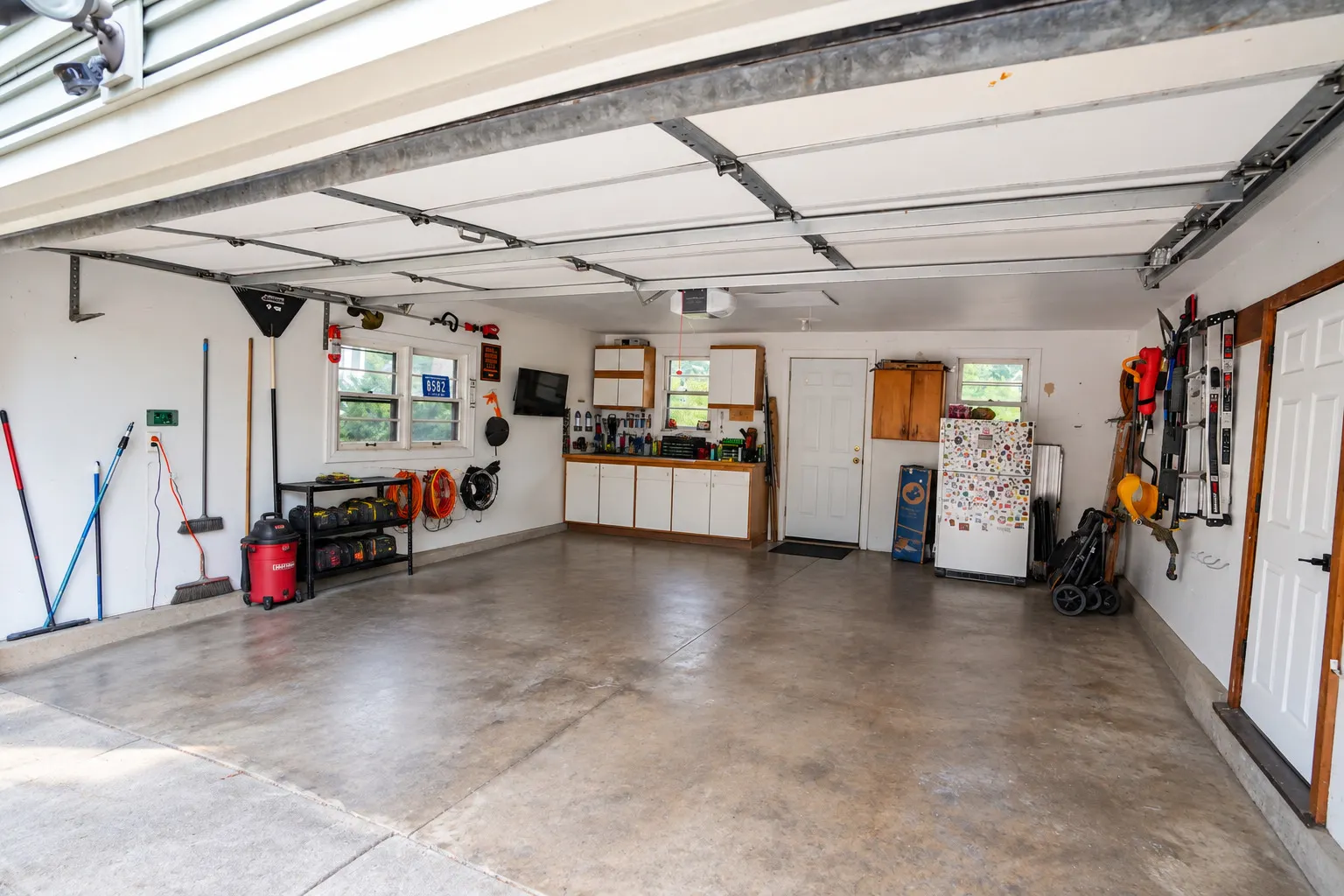 7302 Hillside Road IL