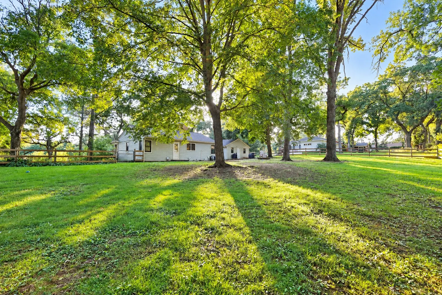 7302 Hillside Road IL