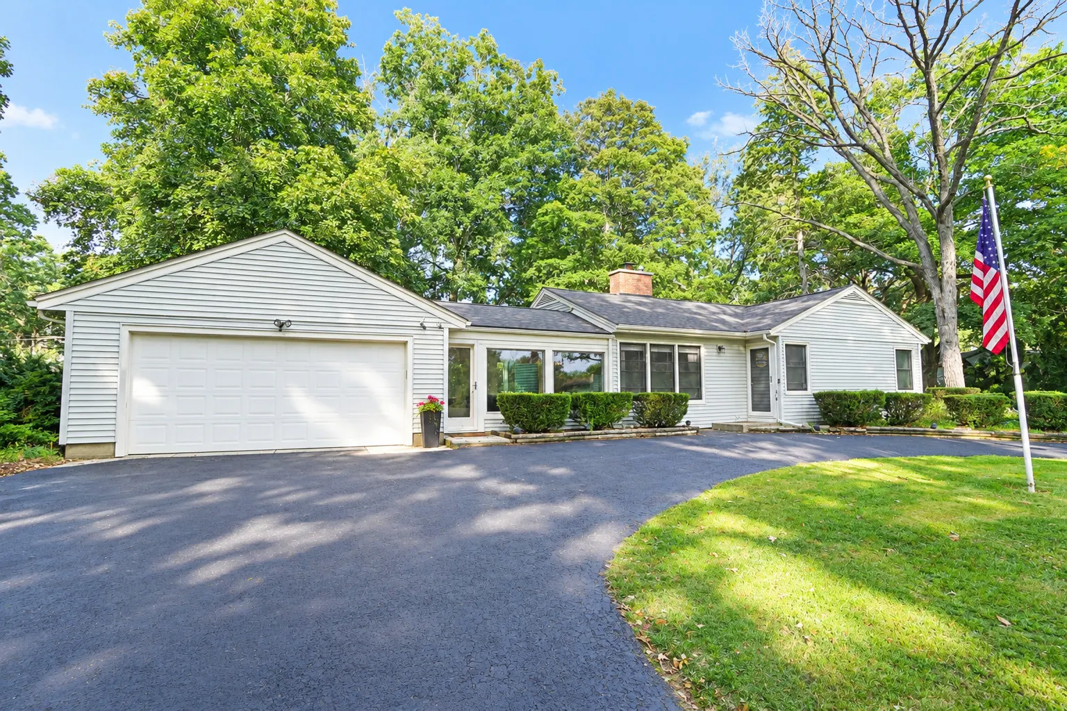 7302 Hillside Road IL